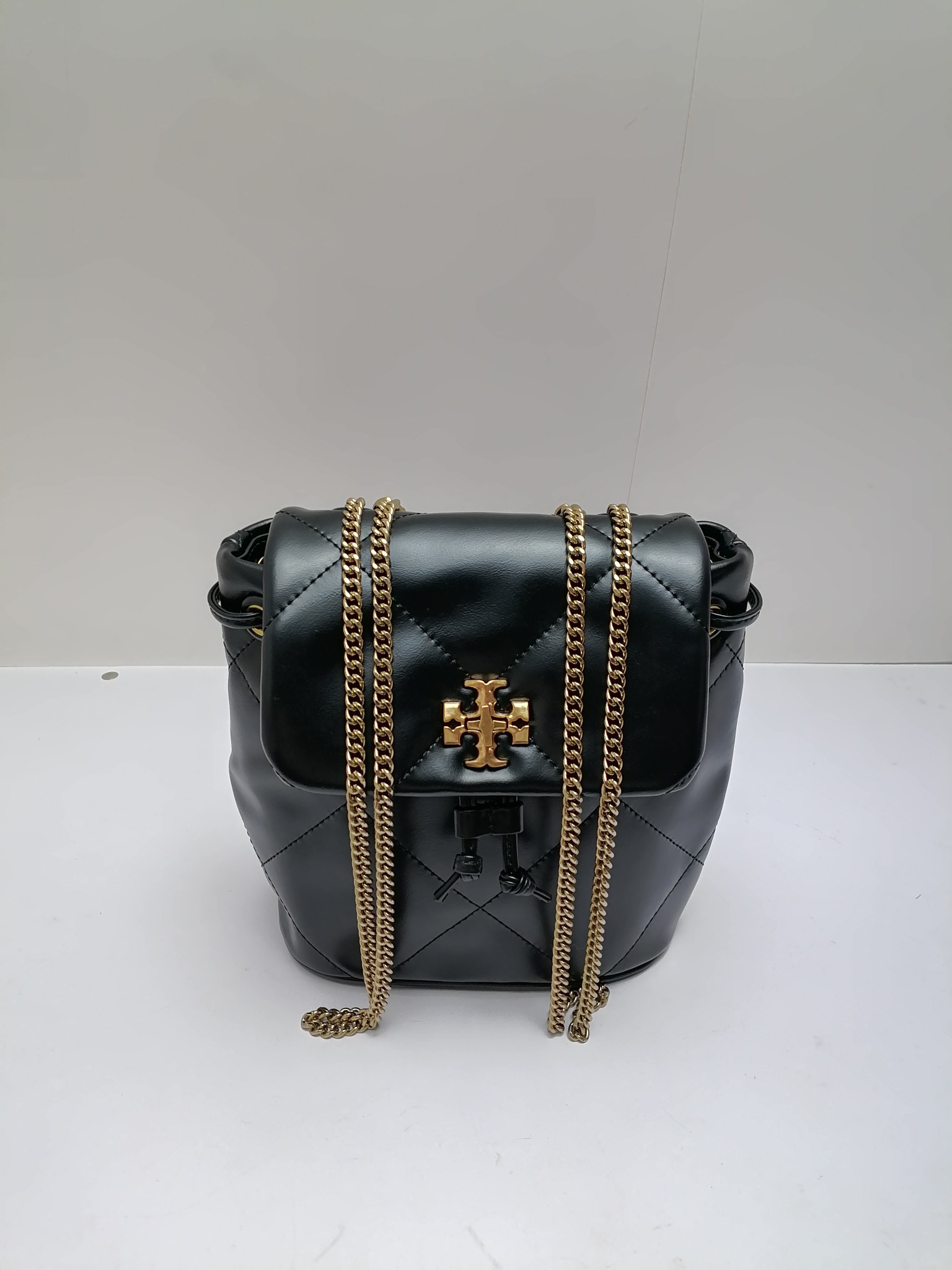 Tory Burch ​菱格纹绗缝 工艺 立体感强 又 触感柔软细腻 耐用性超棒 背携方式超灵活 可调节链条肩带