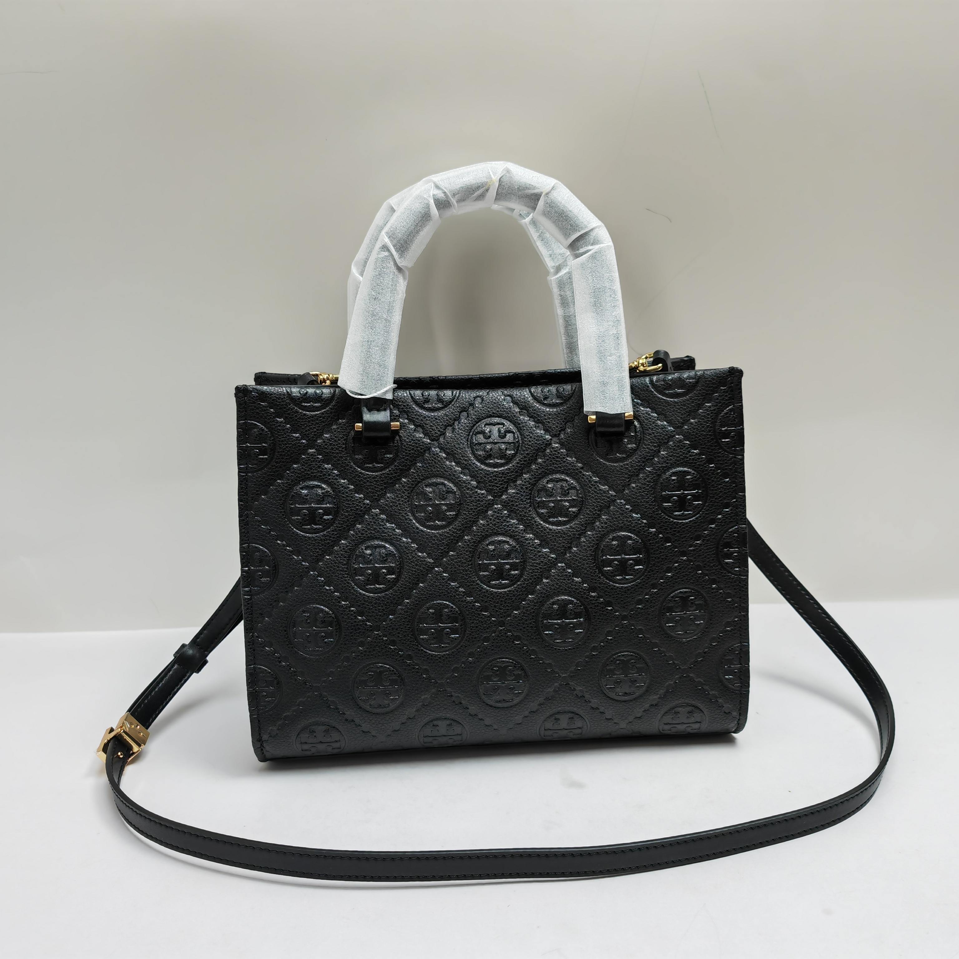 Tory Burch TB新款、 手提斜挎包搭配压花皮革 魅力隽永又风格独具 牛皮手提托特包 配有可拆卸斜挎背带
