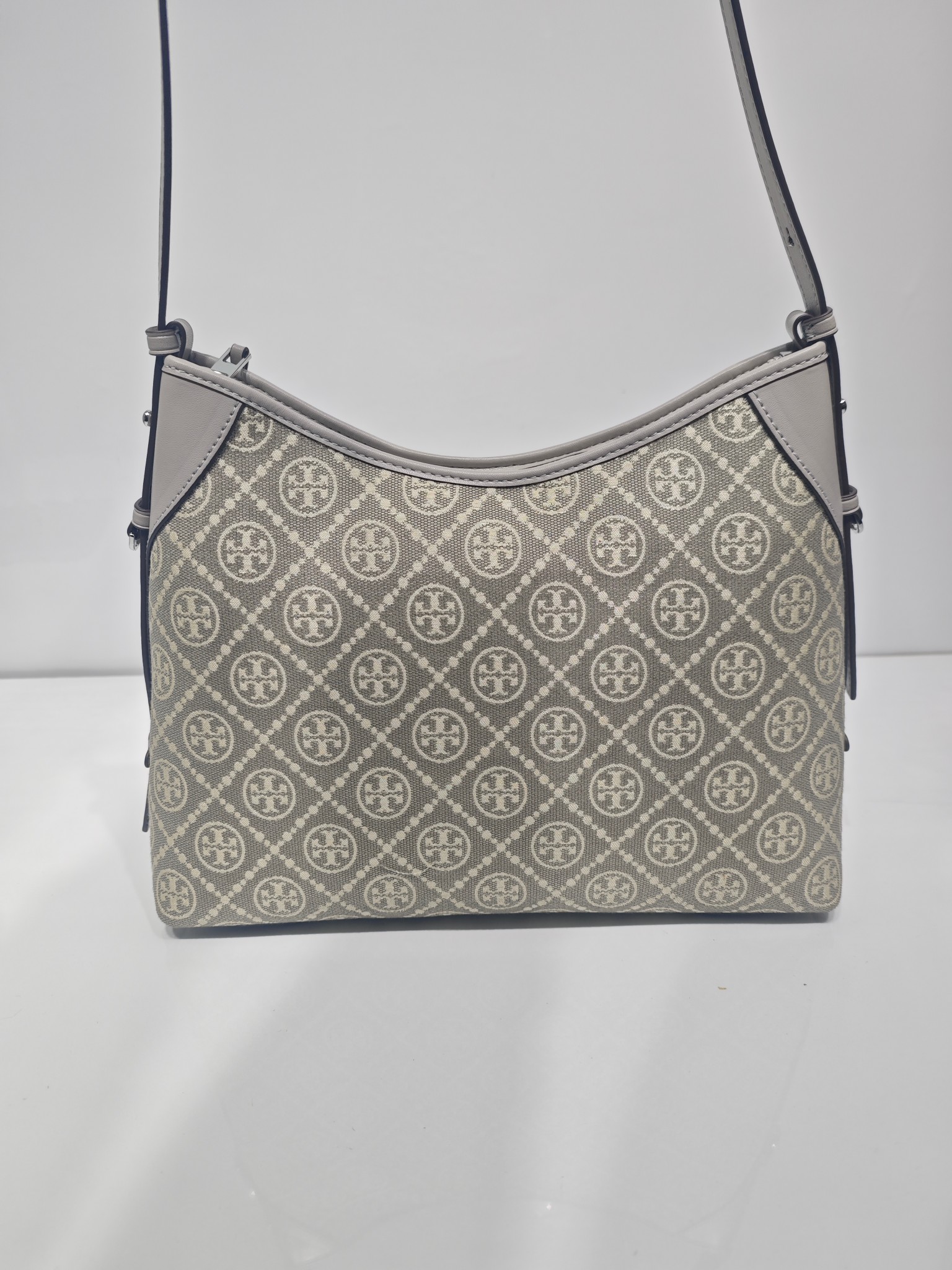 Tory Burch Tory Burch灰色老花Hobo包 双T老花提花织物+牛皮革拼接 轻便耐磨