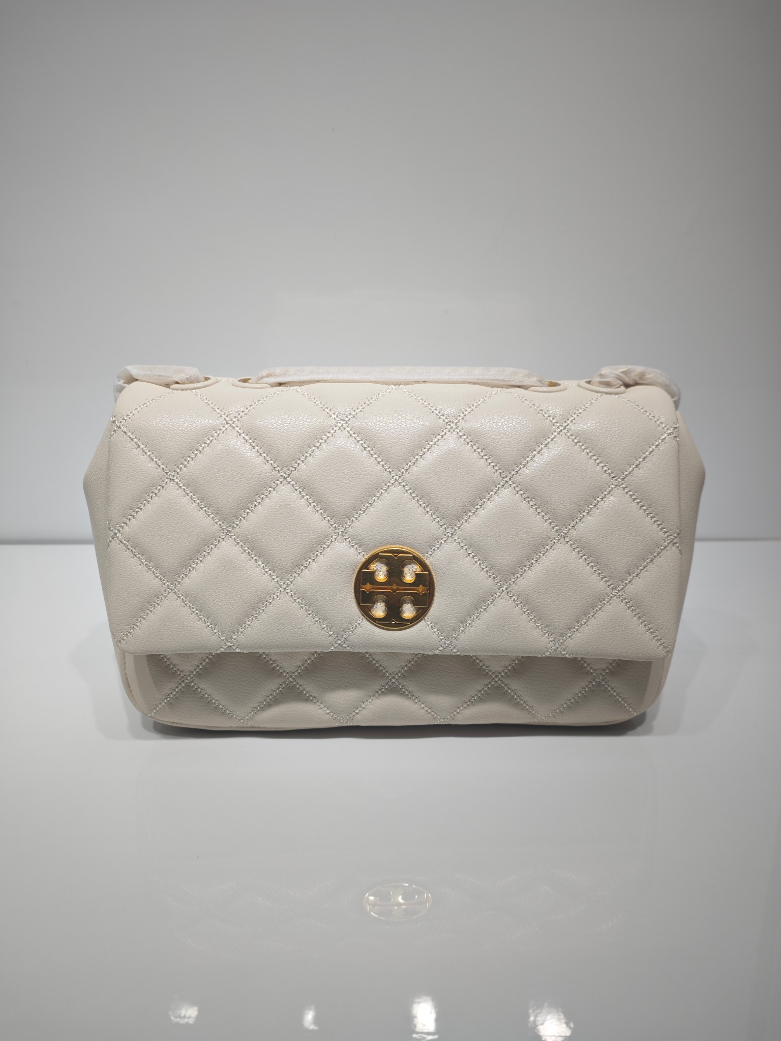 Tory Burch Willa系列大号奶油白链条包