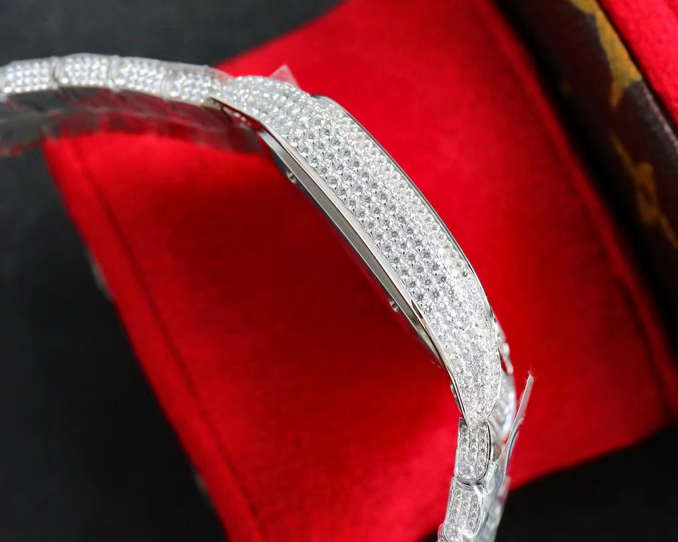 까르띠에 산토스 다이아몬드 에디션 AMG 공장 Cartier Watch 썸네일 이미지