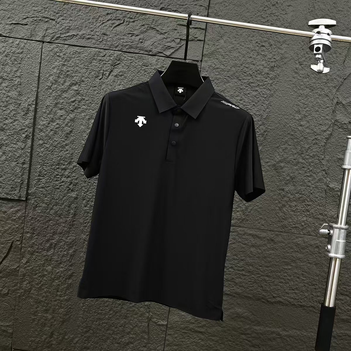Alternative view of T-Shirt 08675