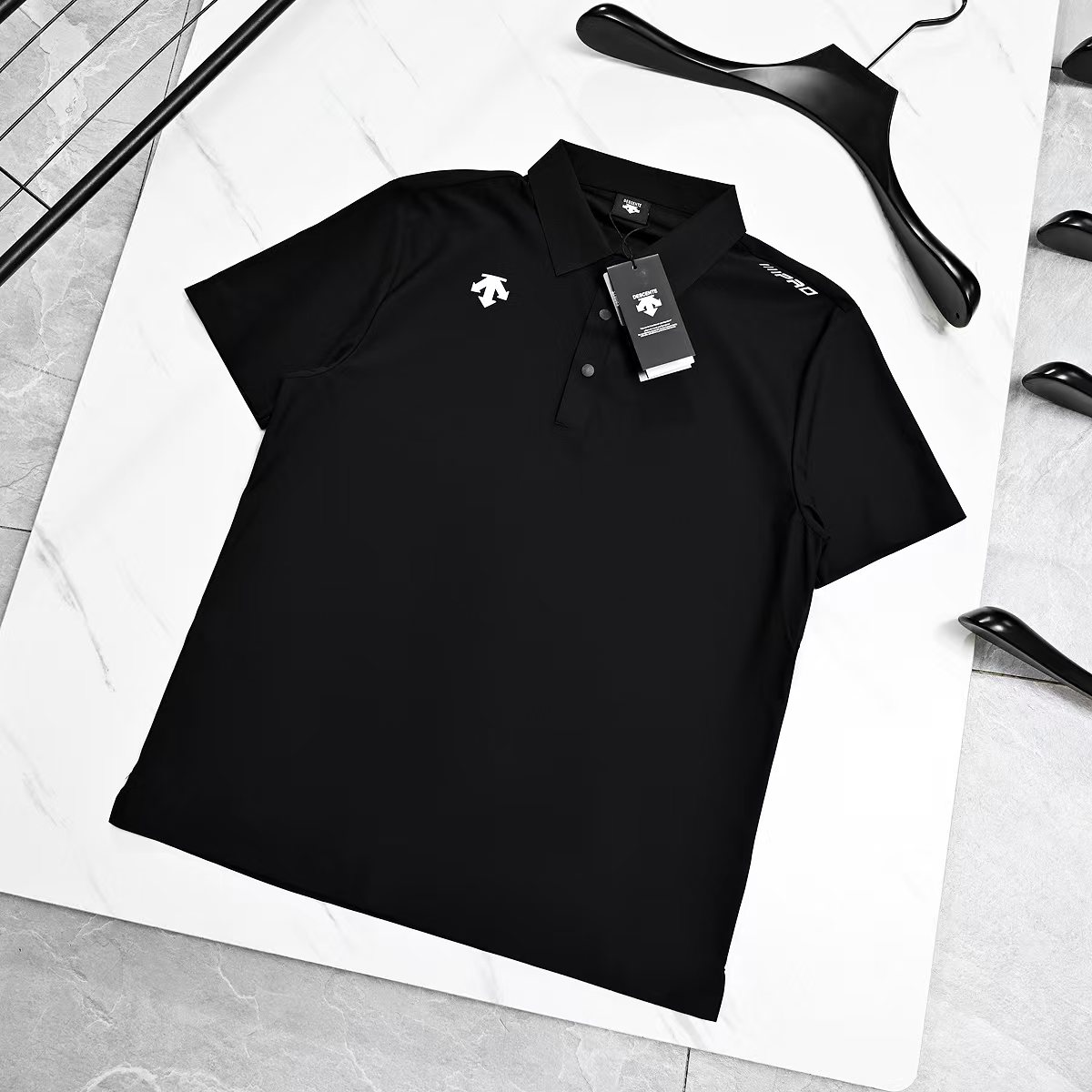 Alternative view of T-Shirt 08674