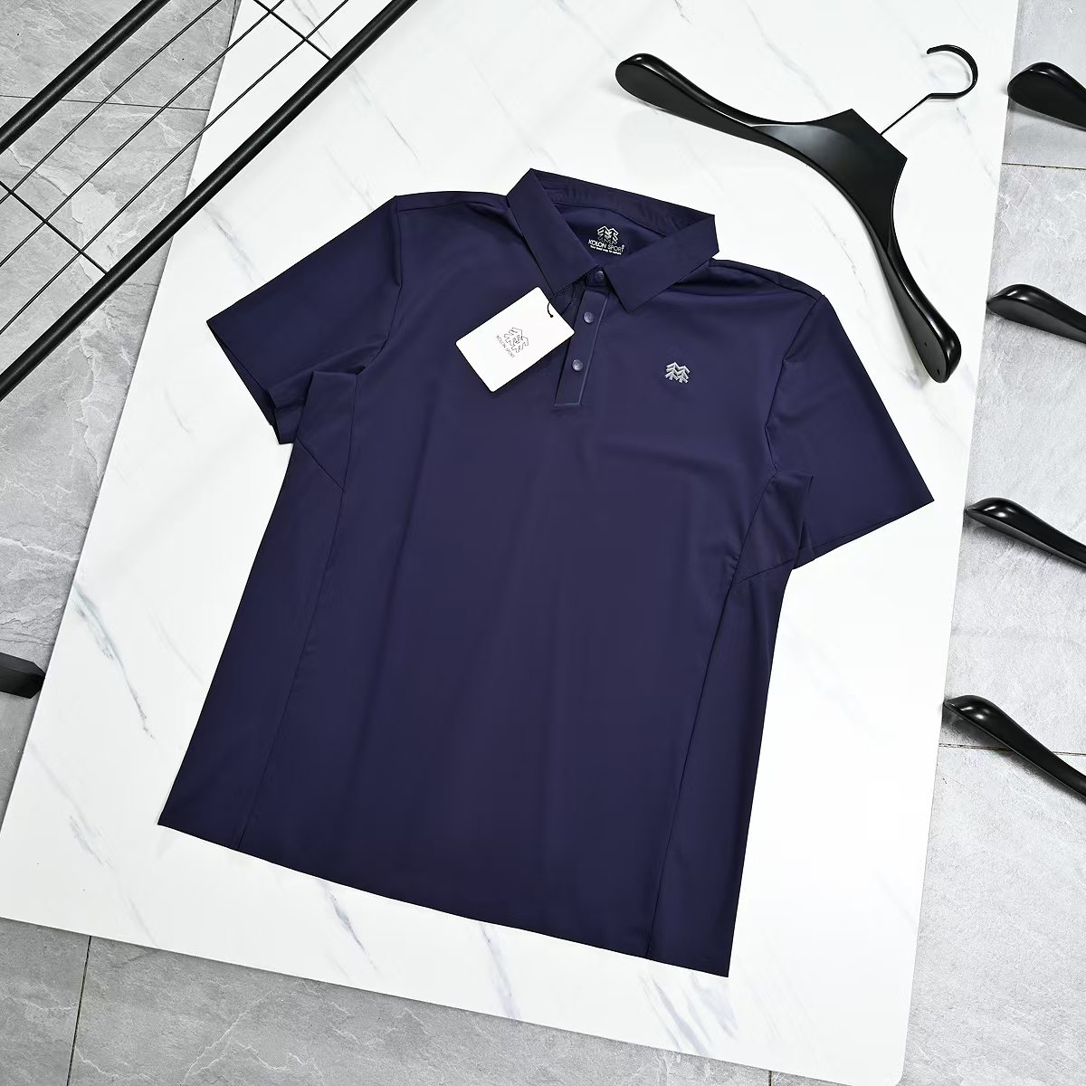 Alternative view of T-Shirt 08668
