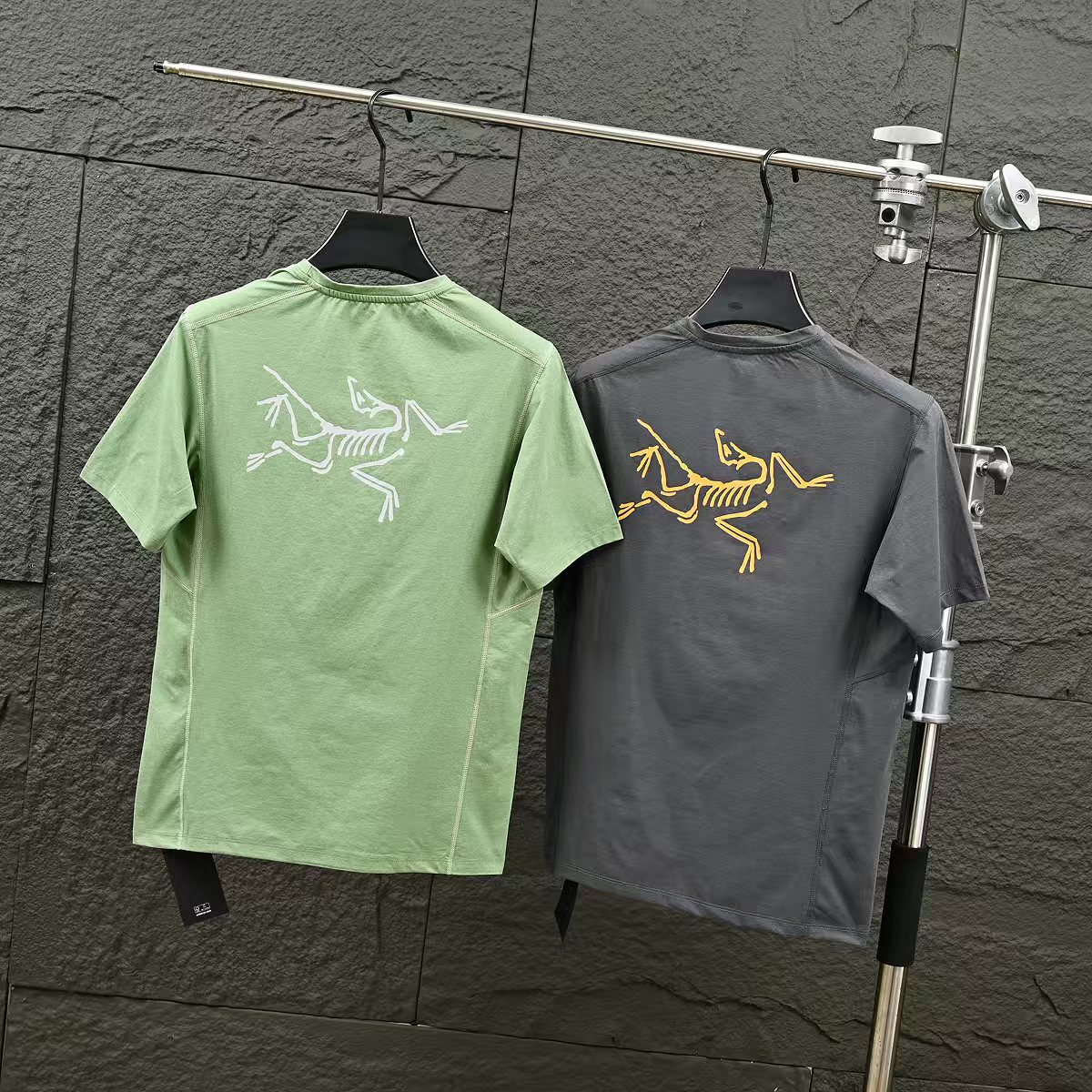 Alternative view of T-Shirt 08667
