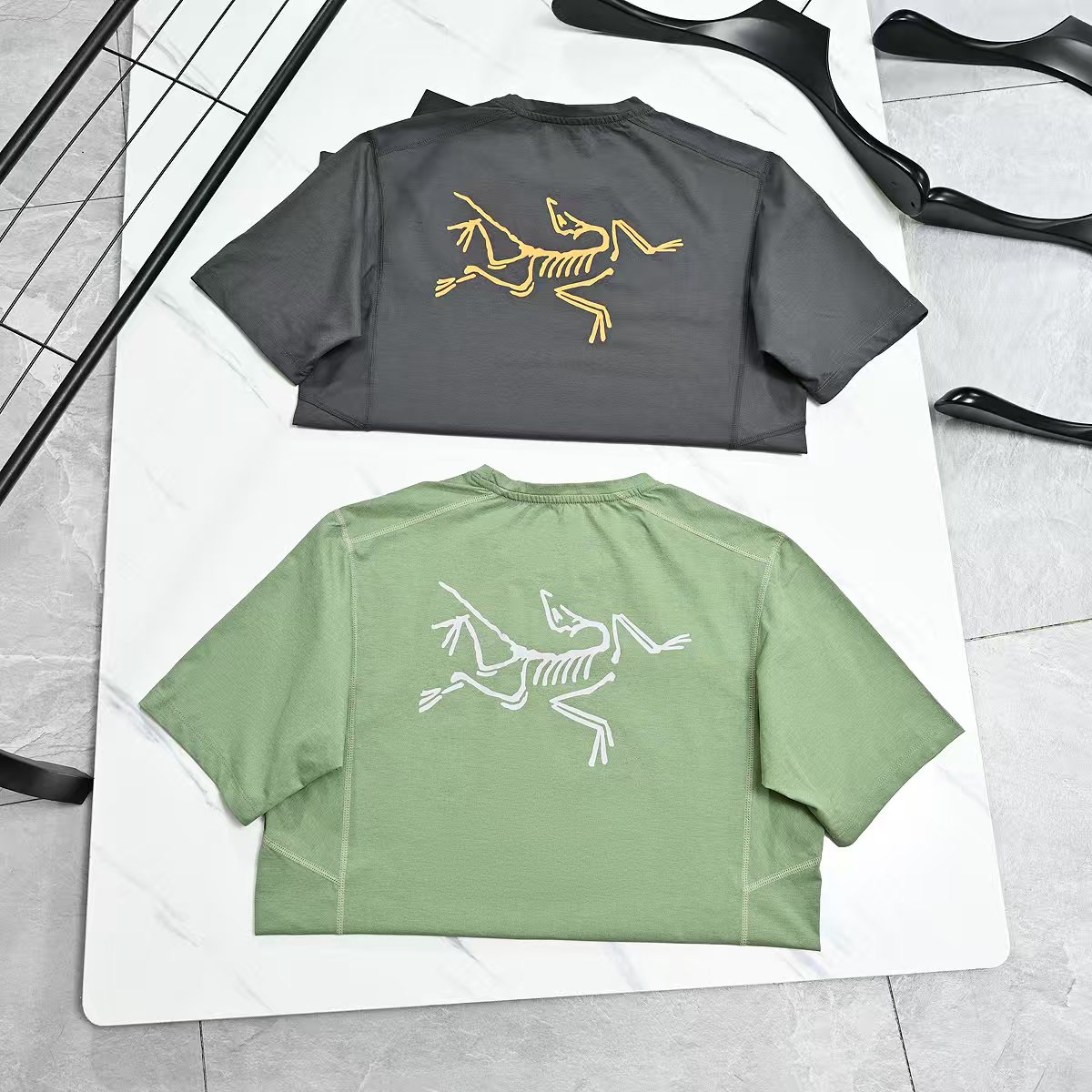 Alternative view of T-Shirt 08666