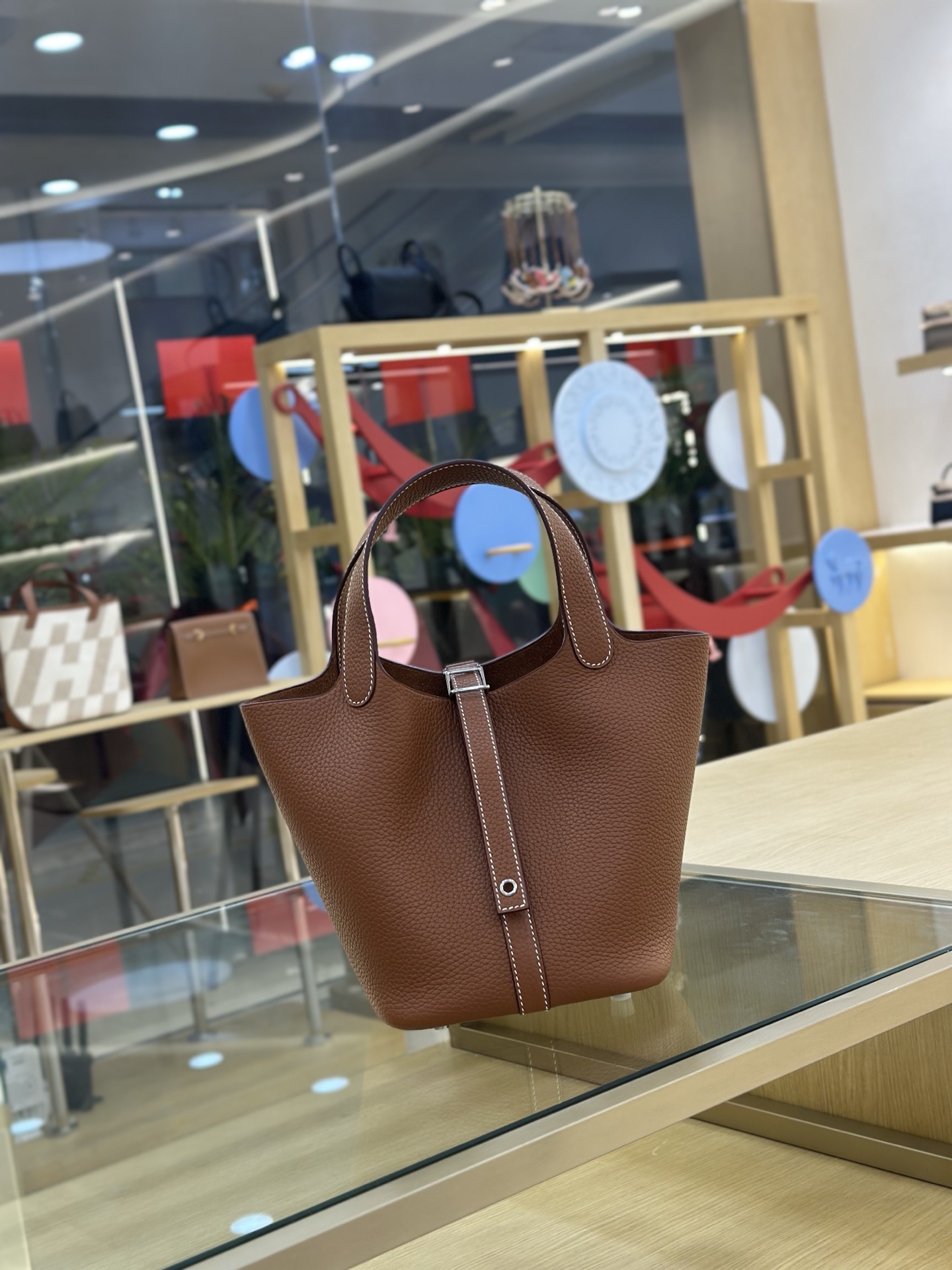 NO:698264,Vegetable basket icotin...18cm imported TC leather golden brown silver buckle wax thread hand sewing Hermes, Hermes, hermes, Hermes,19860909菜篮子icotin...18cm 进口TC皮 金棕色 银扣 蜡线手缝 爱马仕,爱马仕,hermes,Hermes,,Bag