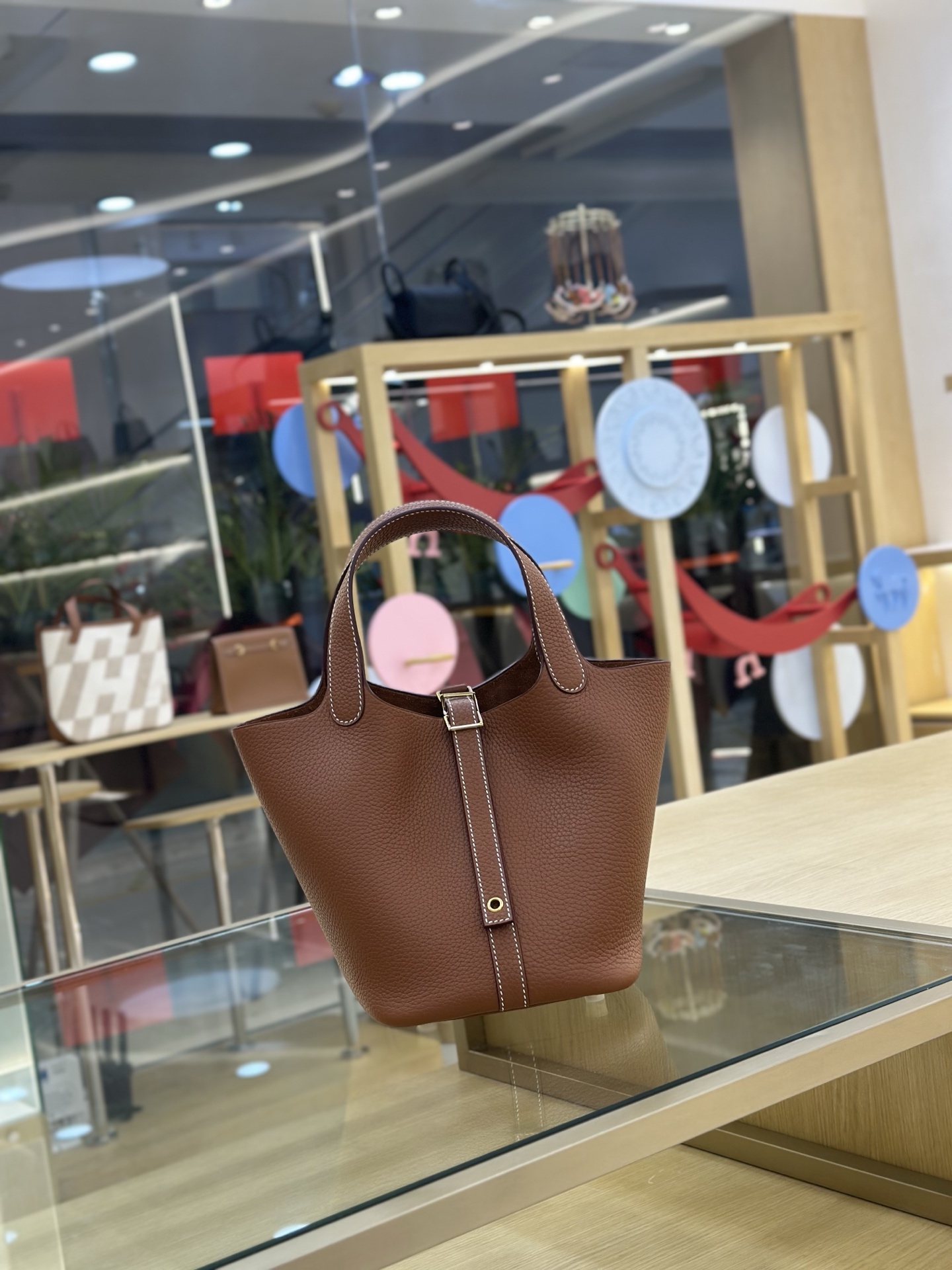 NO:698267,Vegetable basket icotin...18cm imported TC leather golden brown gold buckle wax thread hand sewing Hermes, Hermes, hermes, Hermes,19860909菜篮子icotin...18cm 进口TC皮 金棕色 金扣 蜡线手缝 爱马仕,爱马仕,hermes,Hermes,,Bag