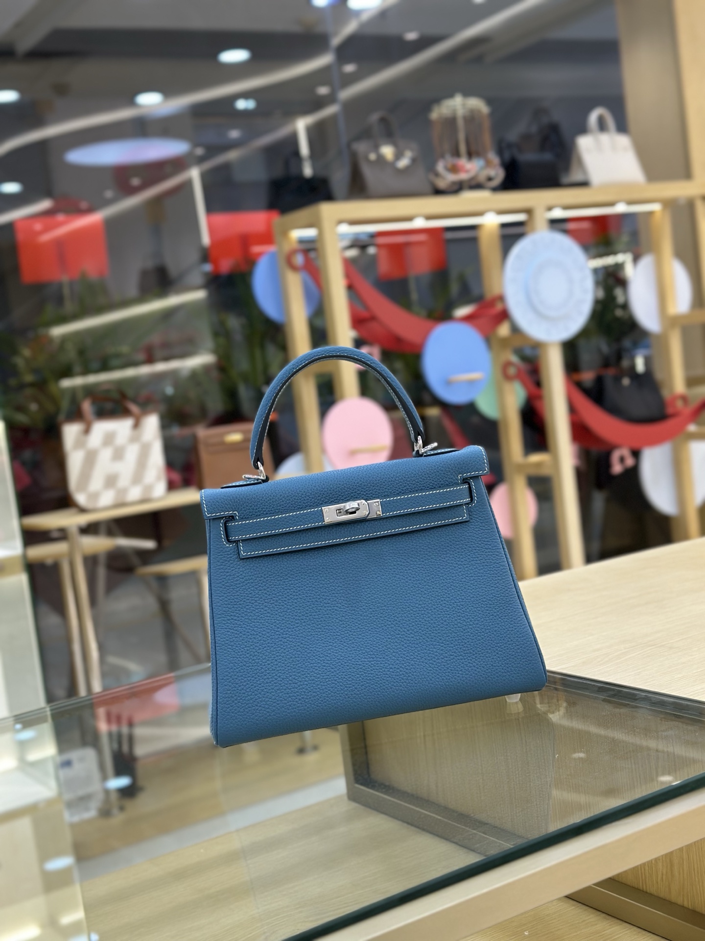 NO:698125,Fully handmade ready-made Kelly 25cm imported Togo leather wax thread. Denim blue and silver buckle, Hermes, Hermes, Hermes,19860909全手工现货Kelly 25cm 进口Togo皮 蜡线.牛仔蓝银扣,爱马仕,hermes,Hermes,,Bag