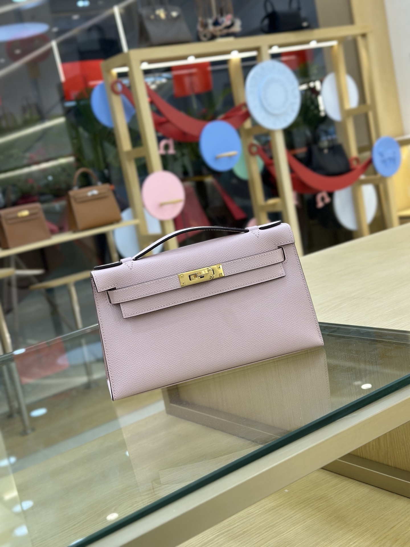 NO:698087,Fully hand-stitched wax thread Mini Kelly 22cm handbag/evening bag esom leather cherry blossom pink gold buckle, Hermes, hermes, Hermes,19860909全手缝蜡线一代Mini Kelly 22cm 手包/晚宴包 esom皮 樱花粉金扣,爱马仕,hermes,Hermes,,Bag