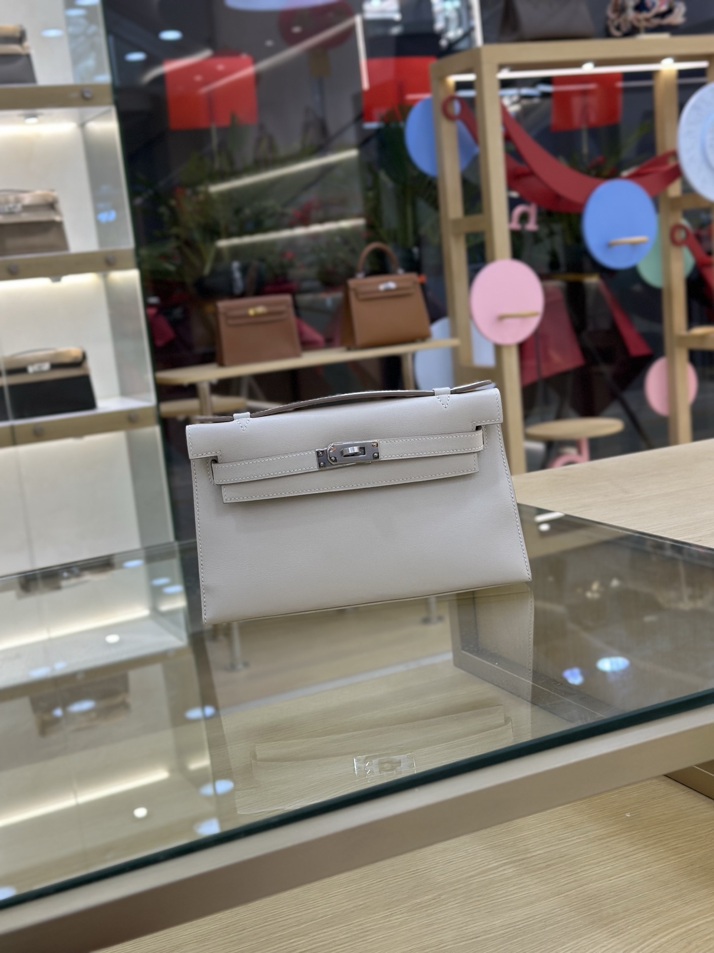 NO:698113,Fully hand-stitched Mini Kelly 22cm imported Swift leather milkshake silver buckle, Hermes, hermes, stuart weitzman, Hermes,19860909全手缝一代Mini Kelly 22cm 进口Swift皮 奶昔白银扣,爱马仕,hermes,stuart weitzman,Hermes,,Bag
