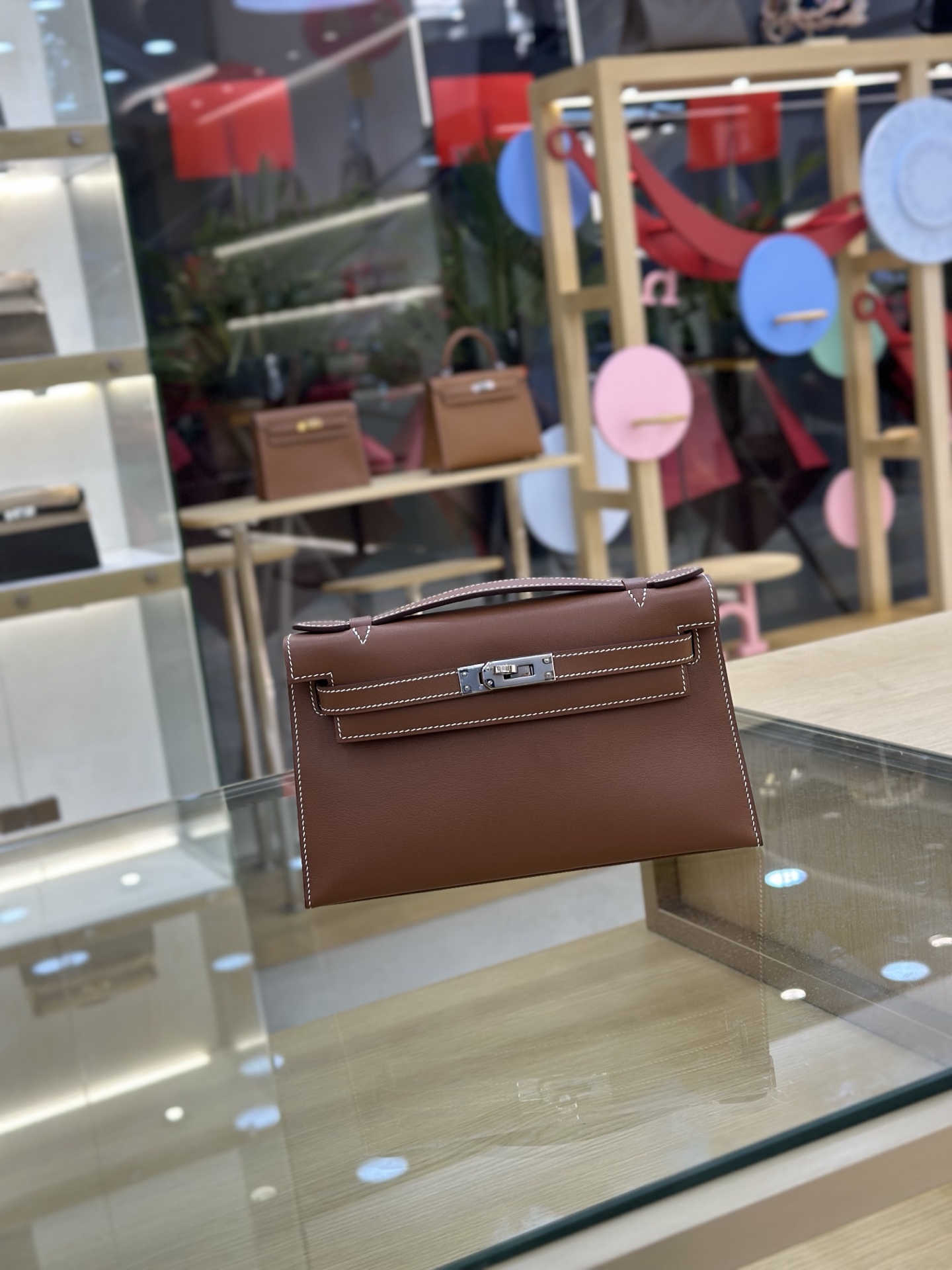 NO:698095,Fully hand-stitched Mini Kelly 22cm imported Swift leather gold brown silver buckle, Hermes, hermes, stuart weitzman, Hermes,19860909全手缝一代Mini Kelly 22cm 进口Swift皮 金棕银扣,爱马仕,hermes,stuart weitzman,Hermes,,Bag