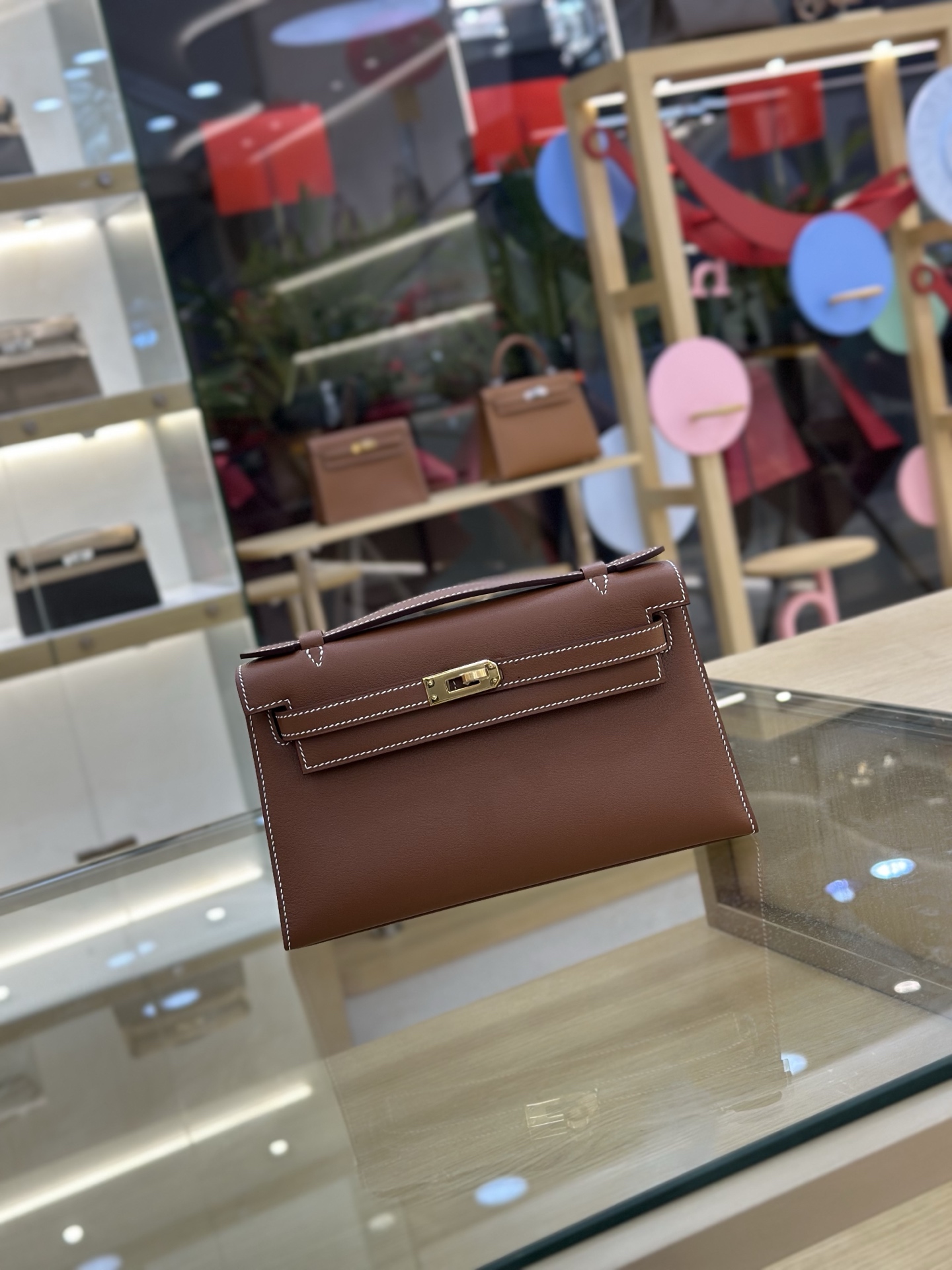 NO:698098,Fully hand-stitched Mini Kelly 22cm imported Swift leather gold brown gold buckle, Hermes, hermes, stuart weitzman, Hermes,19860909全手缝一代Mini Kelly 22cm 进口Swift皮 金棕金扣,爱马仕,hermes,stuart weitzman,Hermes,,Bag