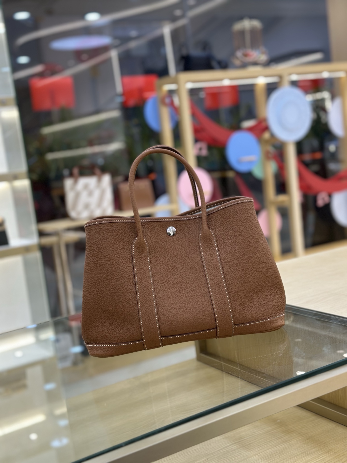 NO:700221,Returned Garden arty garden bag 30cm imported Negonda leather cow neck pattern hand-sewn with wax thread. Golden brown, Hermes, Hermes,19860909回货 Garden arty花园包 30cm 进口Negonda皮 牛颈纹 蜡线手工缝制.金棕色,爱马仕,hermes,Hermes,,Bag