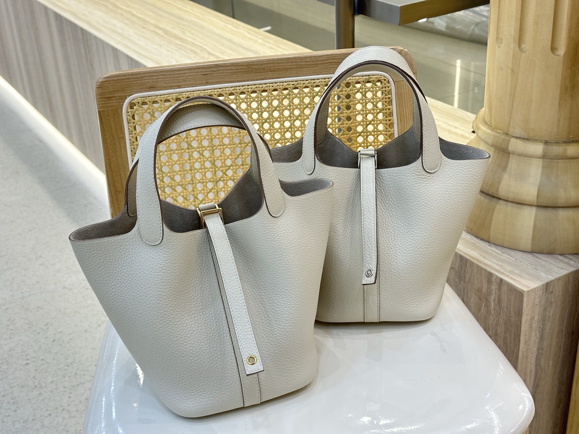 NO:698248,Vegetable basket icotin...18cm imported TC leather milkshake silver buckle wax thread hand sewing Hermes, Hermes, hermes, Hermes,19860909菜篮子icotin...18cm 进口TC皮 奶昔白银扣 蜡线手缝 爱马仕,爱马仕,hermes,Hermes,,Bag