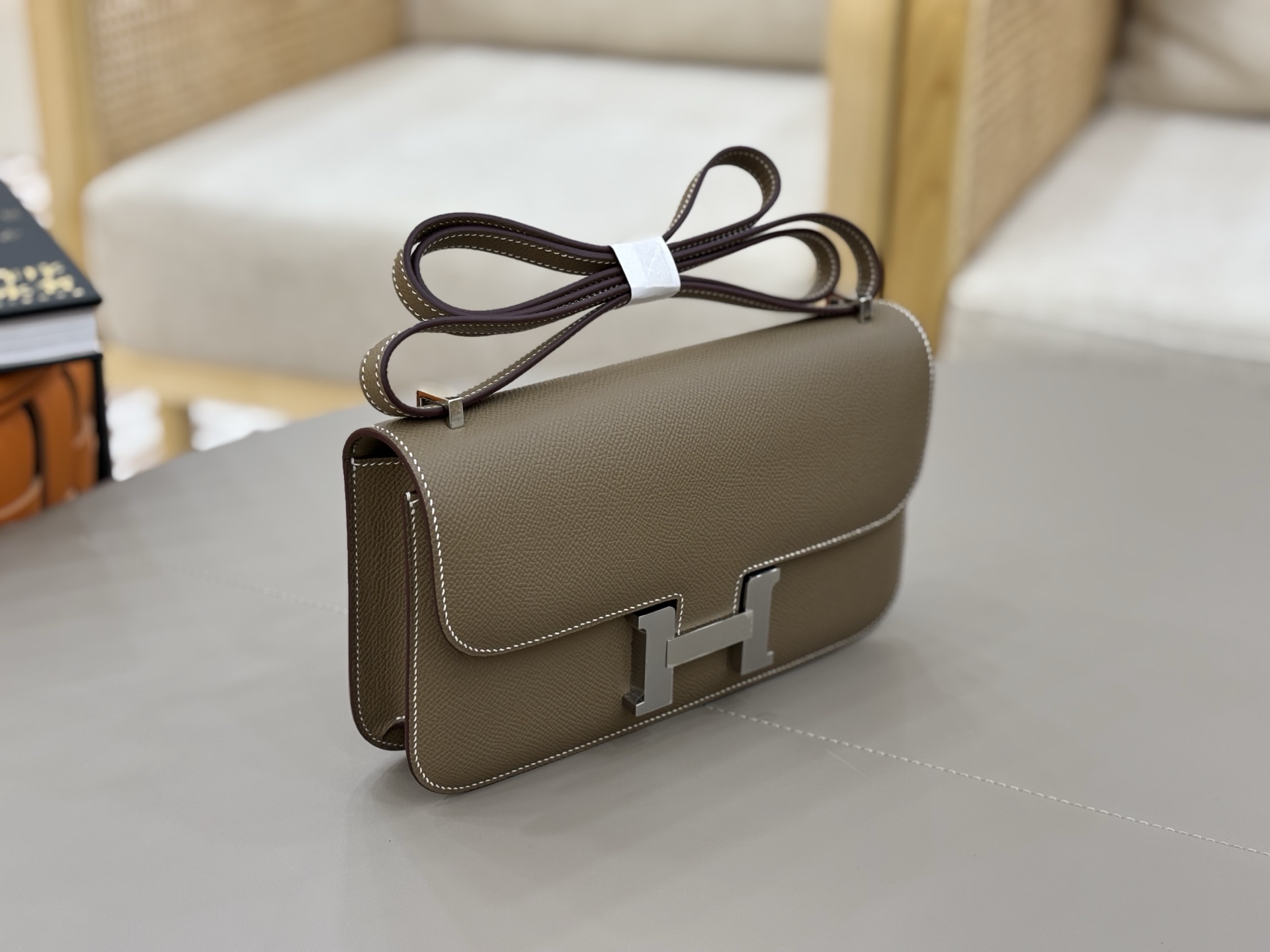 Hermes Style Grey Leather Bag Lookbook Reference image 2