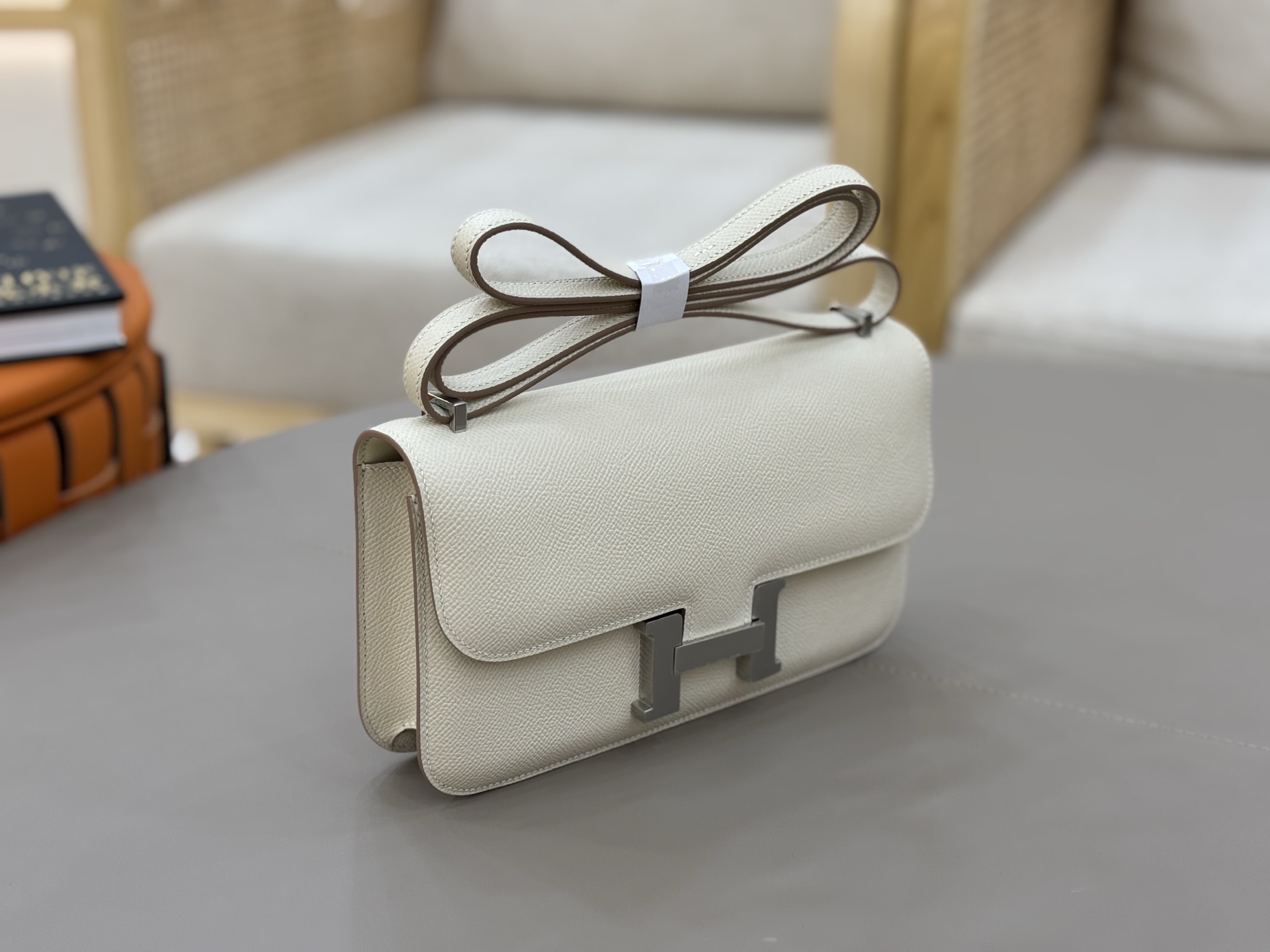 Hermes Style White Leather Bag Lookbook Reference image 2