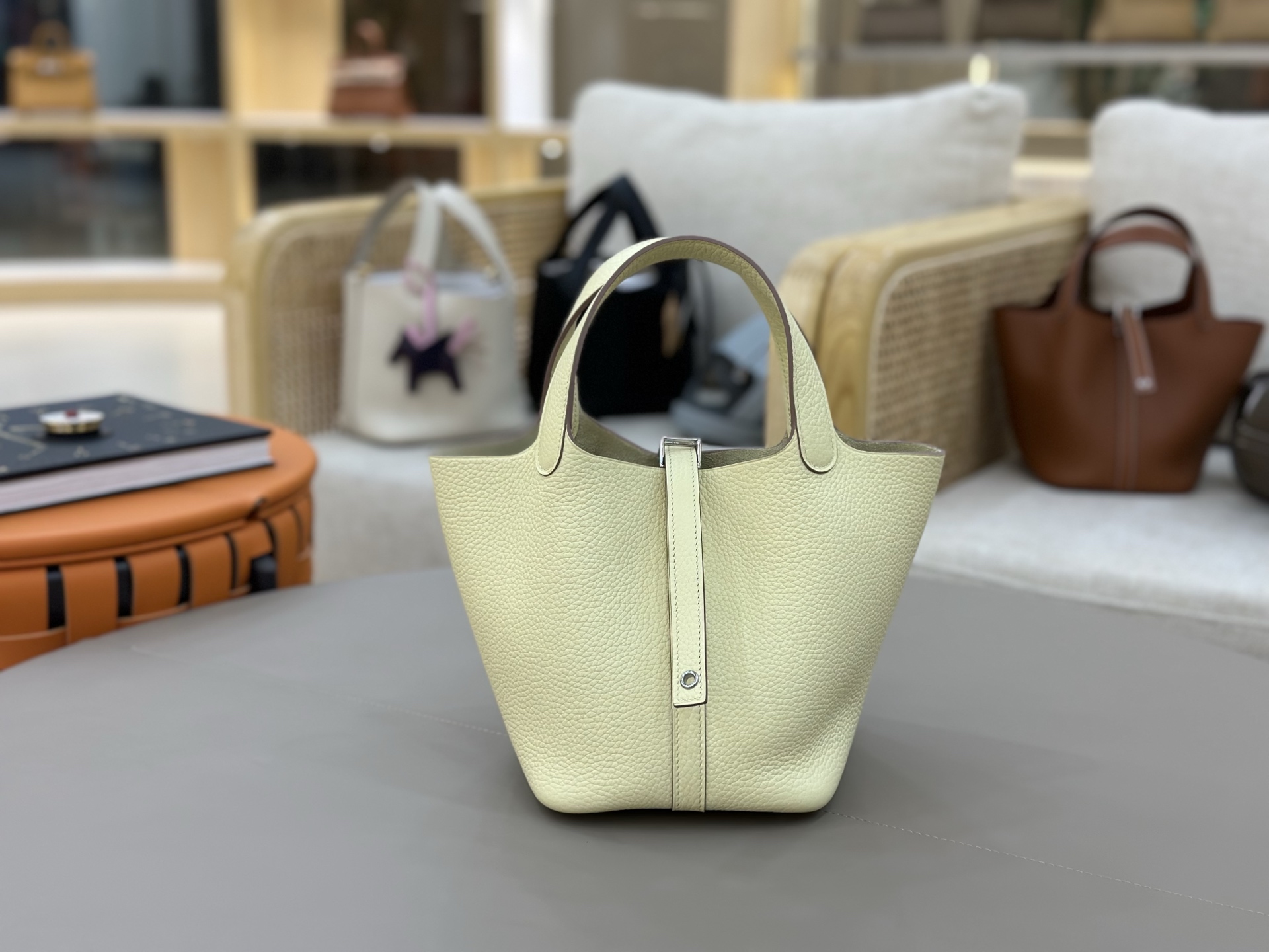 NO:698279,Vegetable basket icotin...18cm imported TC leather Milton yellow silver buckle wax thread hand sewing Hermes, Hermes, hermes, Hermes,19860909菜篮子icotin...18cm 进口TC皮 米尔顿黄银扣 蜡线手缝 爱马仕,爱马仕,hermes,Hermes,,Bag