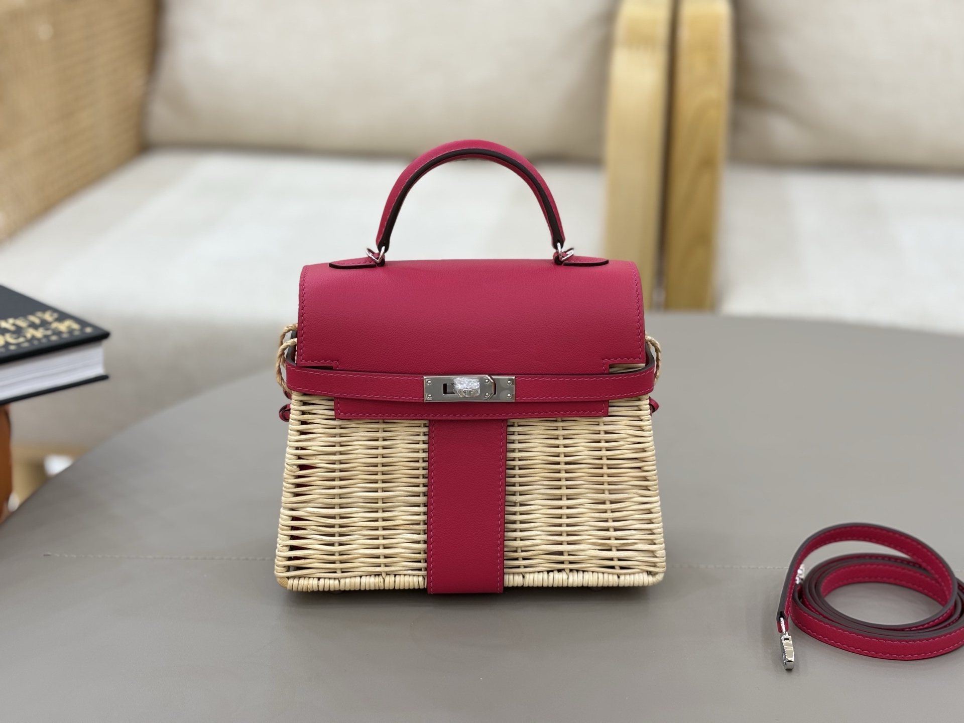 NO:698617,In stock, real photos, picnic bamboo and rattan bag, fully hand-woven craftsmanship, 20.,Hermes,hermes,Hermes,19860909现货 实拍照片,  野餐竹藤包,全手工编织工艺,20.,爱马仕,hermes,Hermes,,Bag