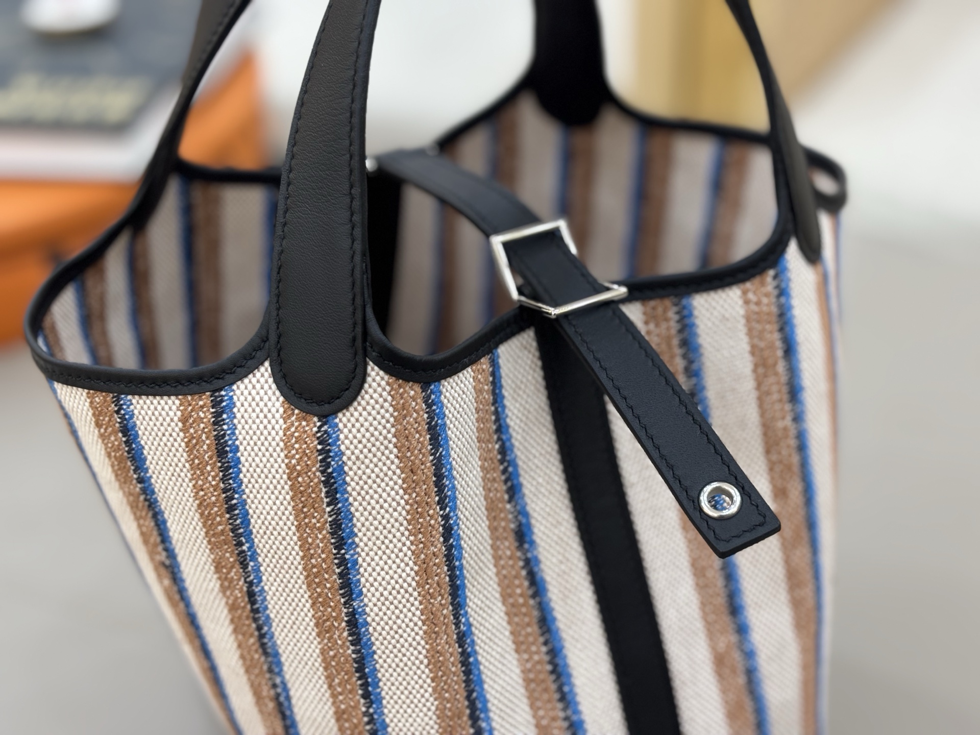 Striped Embroidered Bucket Bag - Stylish & Functional 2025 Design 5 i1750080832465 8853 0 3