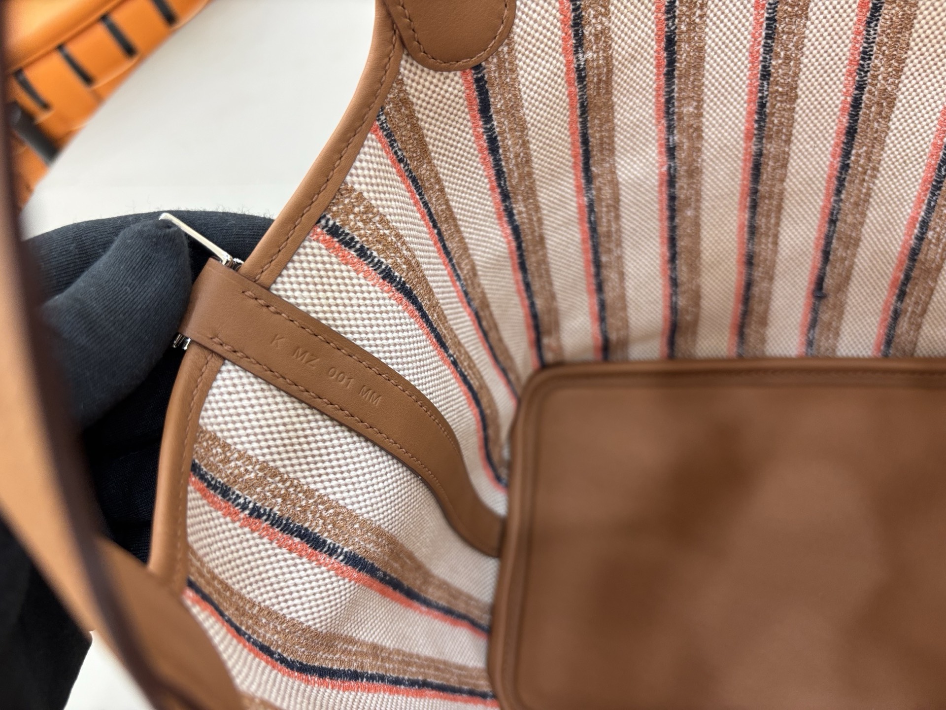 Striped Embroidered Bucket Bag, Gold Brown, Trendy 2025 Design, Cute Style 9 i1750080891735 5030 0 8