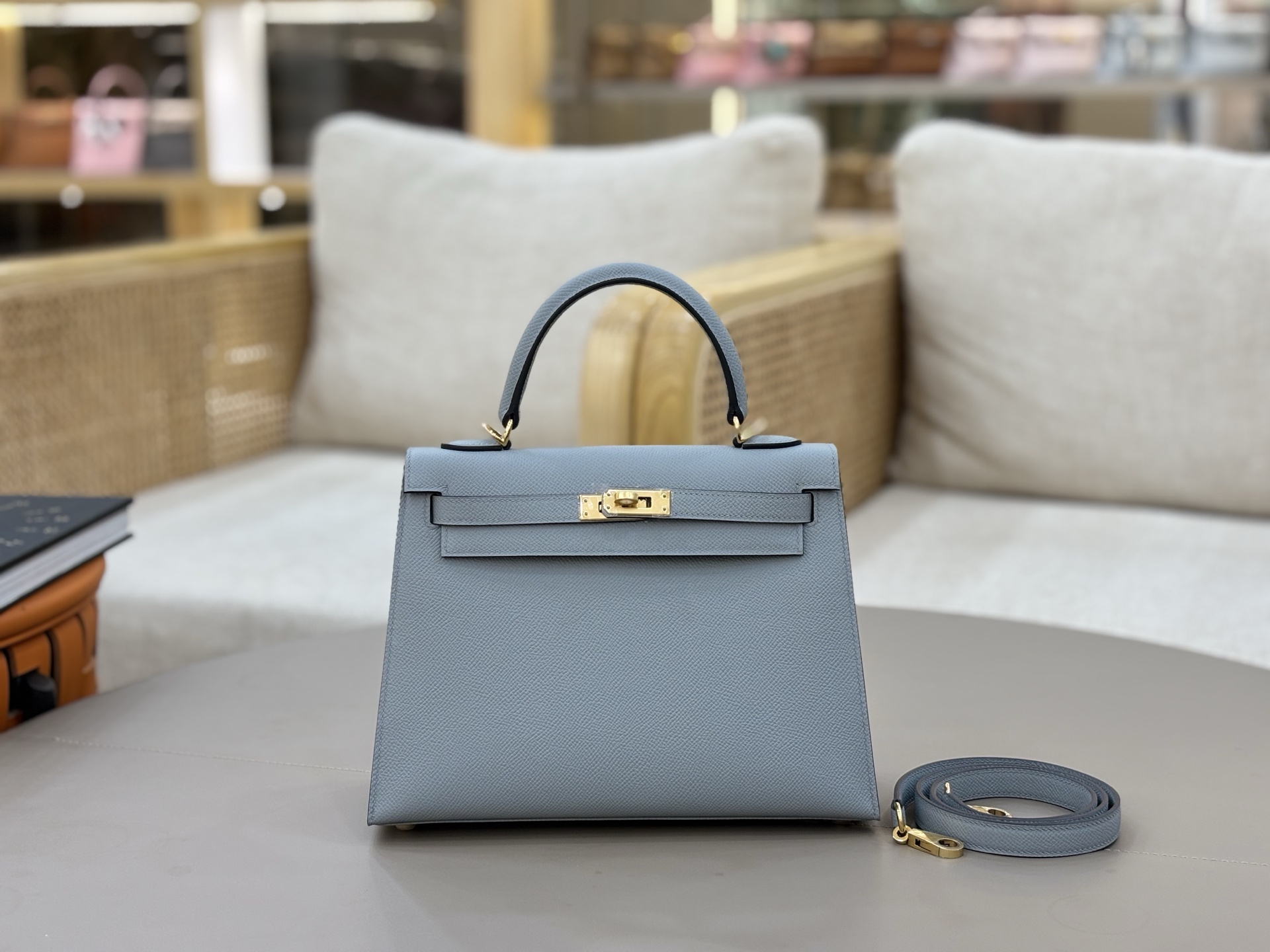 NO:698478,Fully handmade Kelly 25 outer seam, imported Esom leather, linen blue gold buckle, ready stock ~, Hermes, hermes, Hermes,19860909全手工Kelly 25外缝 进口Esom皮 亚麻蓝金扣 现货～,爱马仕,hermes,Hermes,,Bag