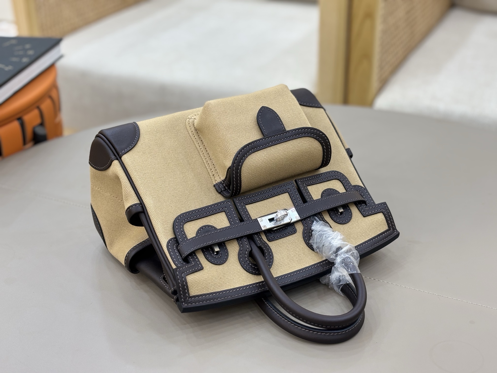 Hermes Cargo 25 Beige canvas and dark brown leather 25cm handbag everyday
