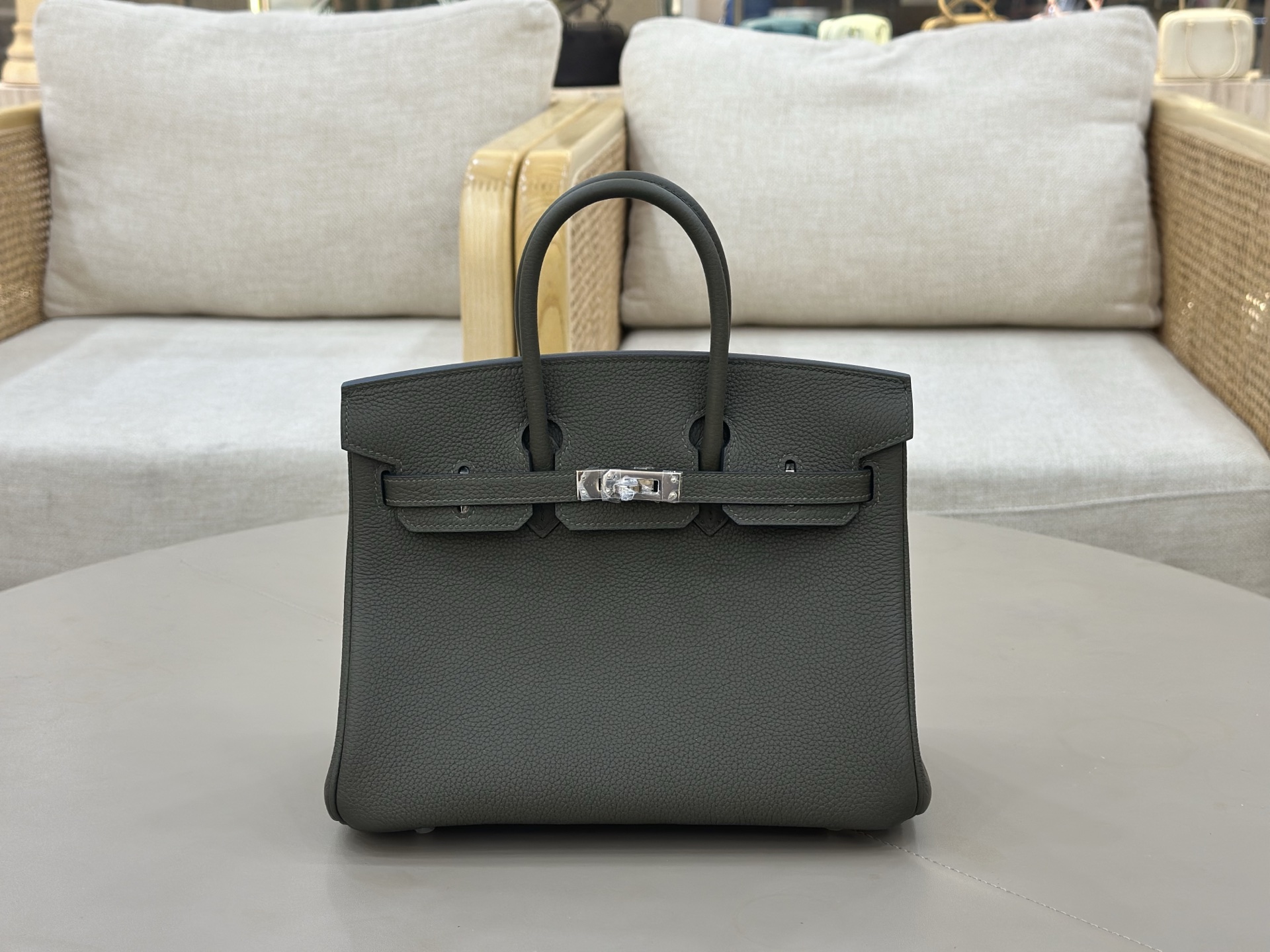 NO:919404,birkin 25cm togo leather, fully hand-sewn with wax thread. Calfskin. Grey-green, Hermes, hermes, cowhide, Hermes,19860909birkin25cm togo皮 全手工蜡线缝制.小牛皮.灰绿色,爱马仕,hermes,cowhide,Hermes,,Bag