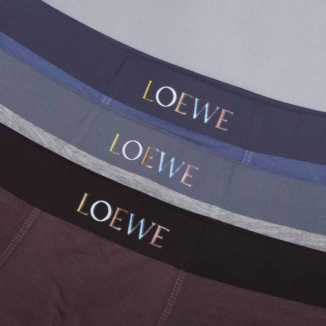 Loewe罗意威时尚秋冬新品原单品质无缝切割工艺科学配93%莫代尔+7%氨纶丝滑透气舒适！有型！一点也不