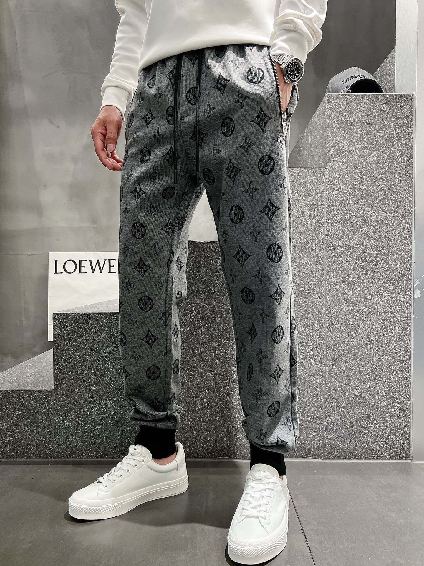 Louis Vuitton Clothing Pants & Trousers Embroidery Nylon Fall/Winter Collection Fashion Casual