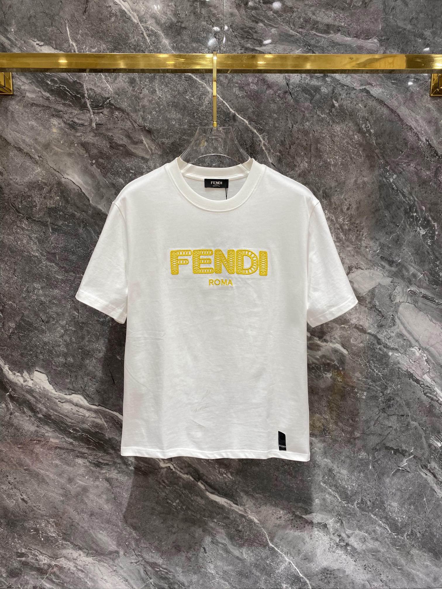 Replica 1: 1 hoge kwaliteit
 Fendi Kleding T-Shirt Zwart Wit Borduurwerk Katoen Fashion Korte mouw