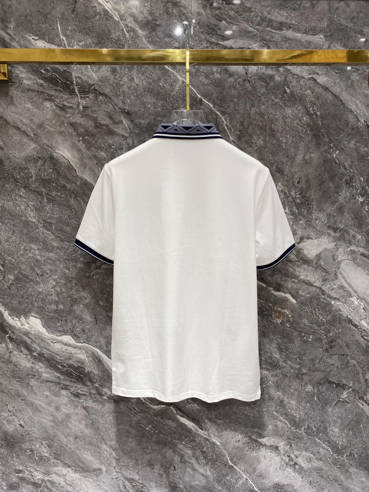 🔥 迪奥 Dior 菱形老花领刺绣短袖Polo衫📏 尺码：M-3XL💎 面料工艺甄选高支精梳珠地棉，触感