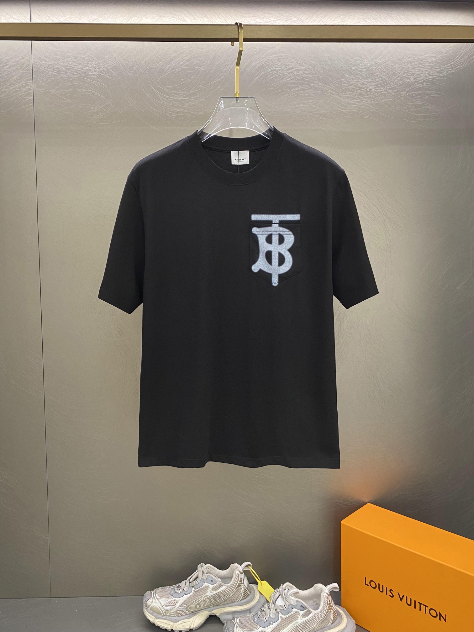 Burberry Clothing T-Shirt Black White Printing Cotton Fashion Short Sleeve
