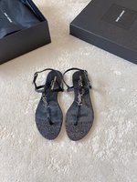 Yves Saint Laurent Zapatos Sandalias Hardware plateado Dermis Laca Piel de oveja