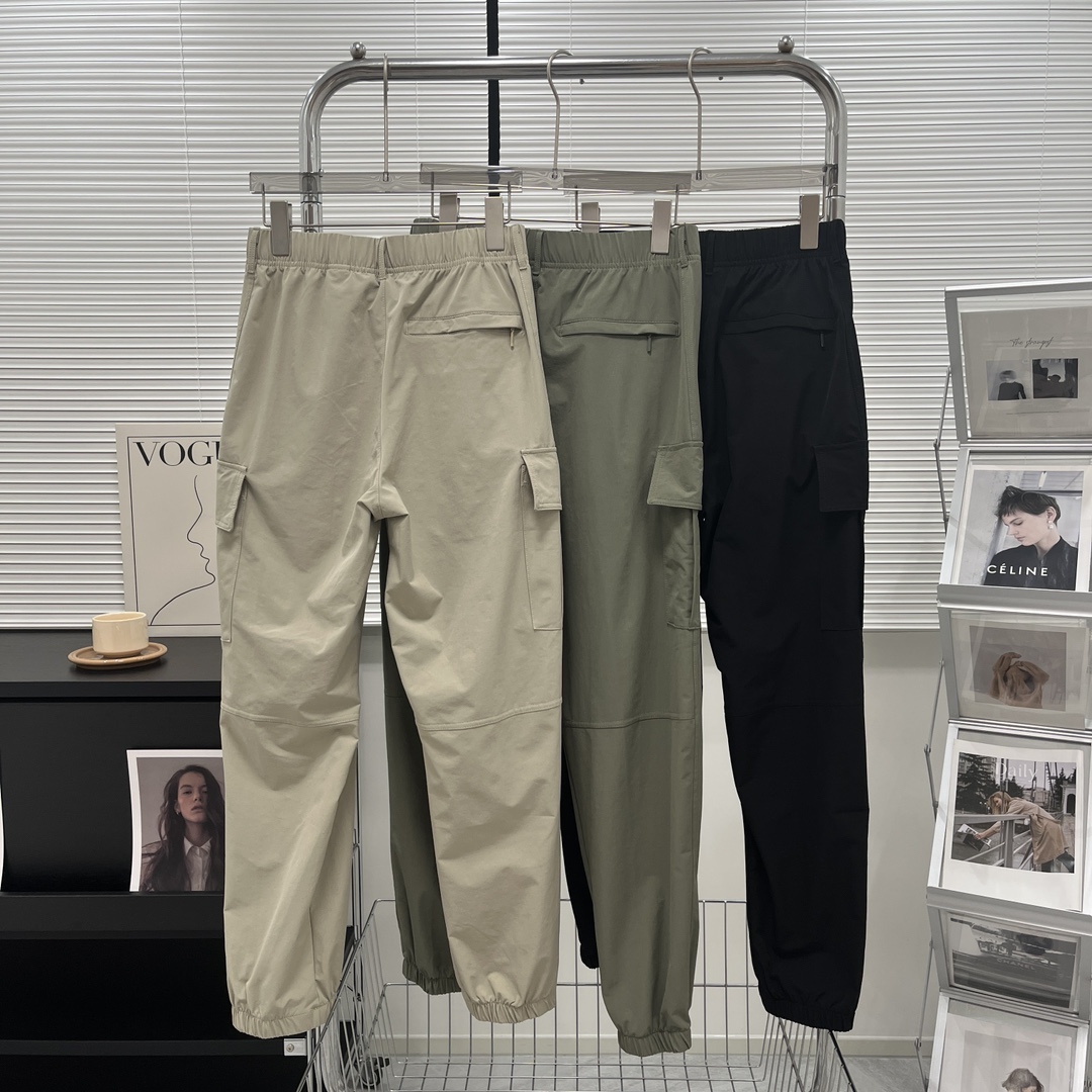 Fall 2024 TNF Multi-Porter Pants: Functional and Stylish in Black/Green/Quasi - 图片 5