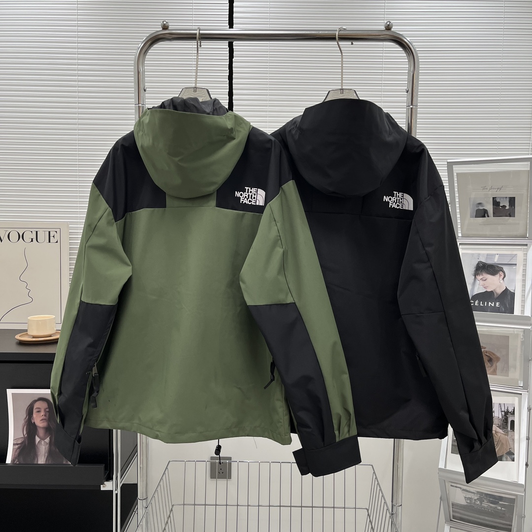 The North Face 1986 Mountain Jacket: Two Upgraded Original Ski Suit Versions - 图片 4