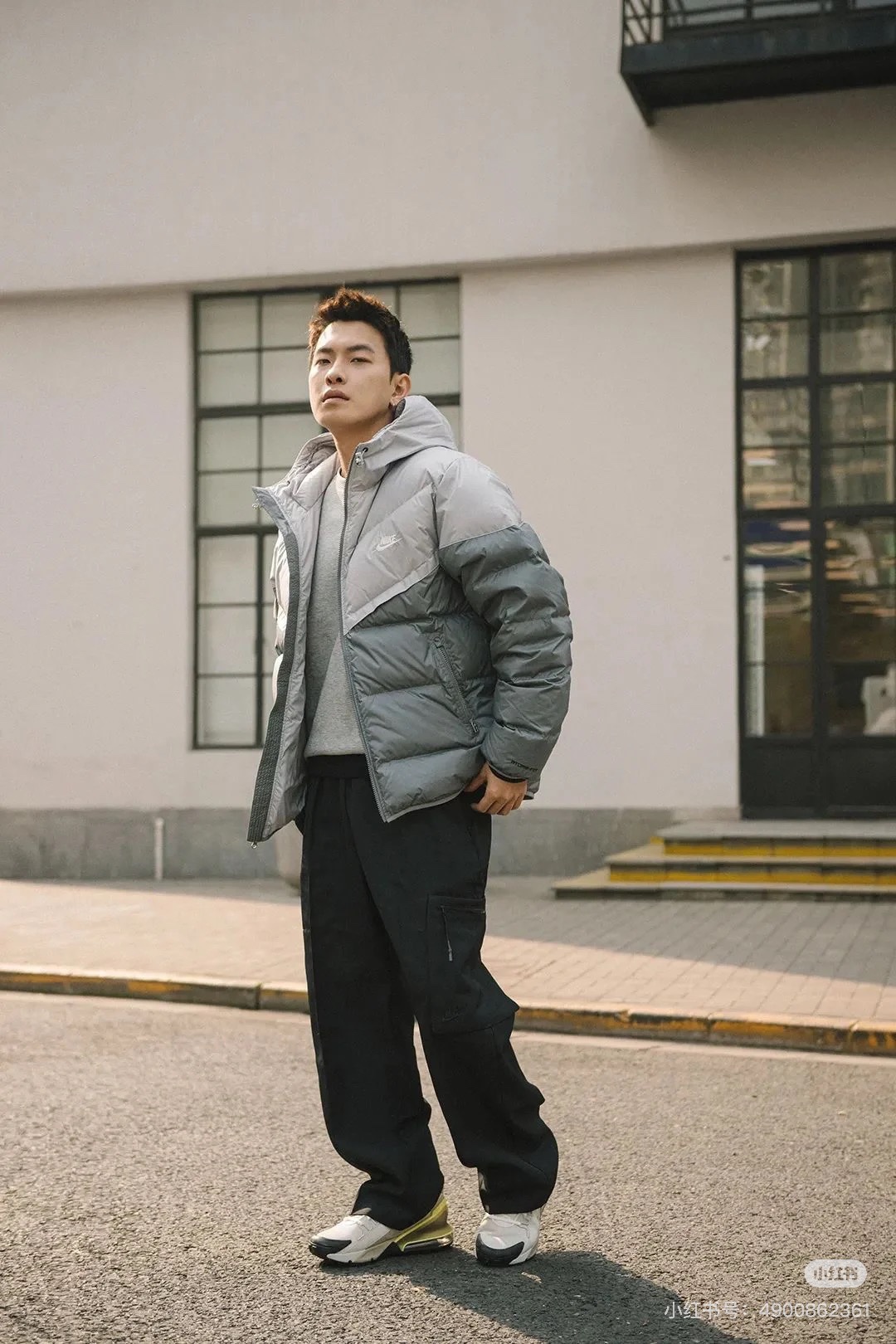 💰130耐克Nike As 经典短款连帽棉服外套
Nike As M Nsw Sf Windrunner Hd Jkt 24SS 冬季情侣款男士女士男神女神