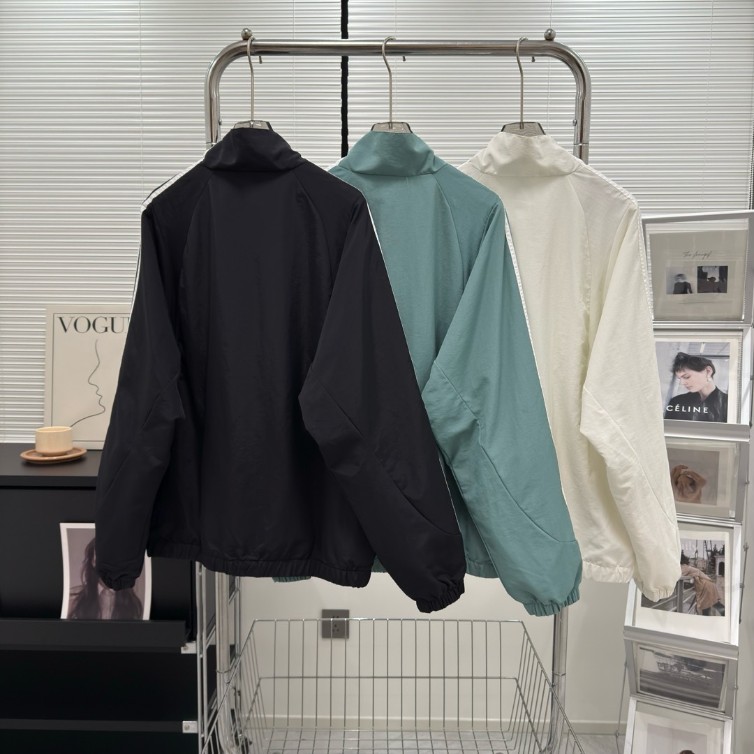 Adidas 2025 Spring-Autumn Couple T-shirts: Stylish, High Quality, Recommended for Sports Lovers - 图片 5