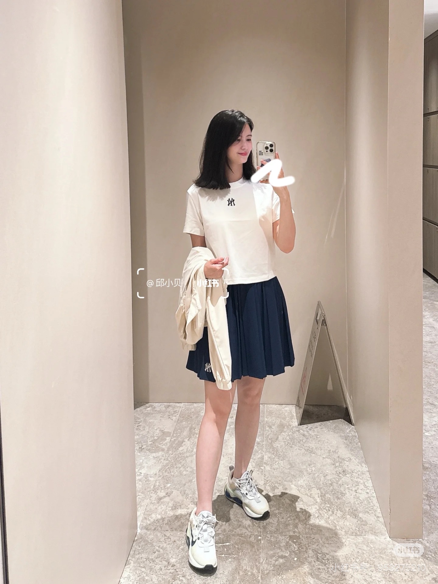 供货价:50💰『MLB刺绣篇』短版女款短袖,热销推选,原包装➕原吊牌 1:1官网复刻版本
MLB官方 女款T恤系列刺绣短袖宽松休闲短款潮25 春夏新款

