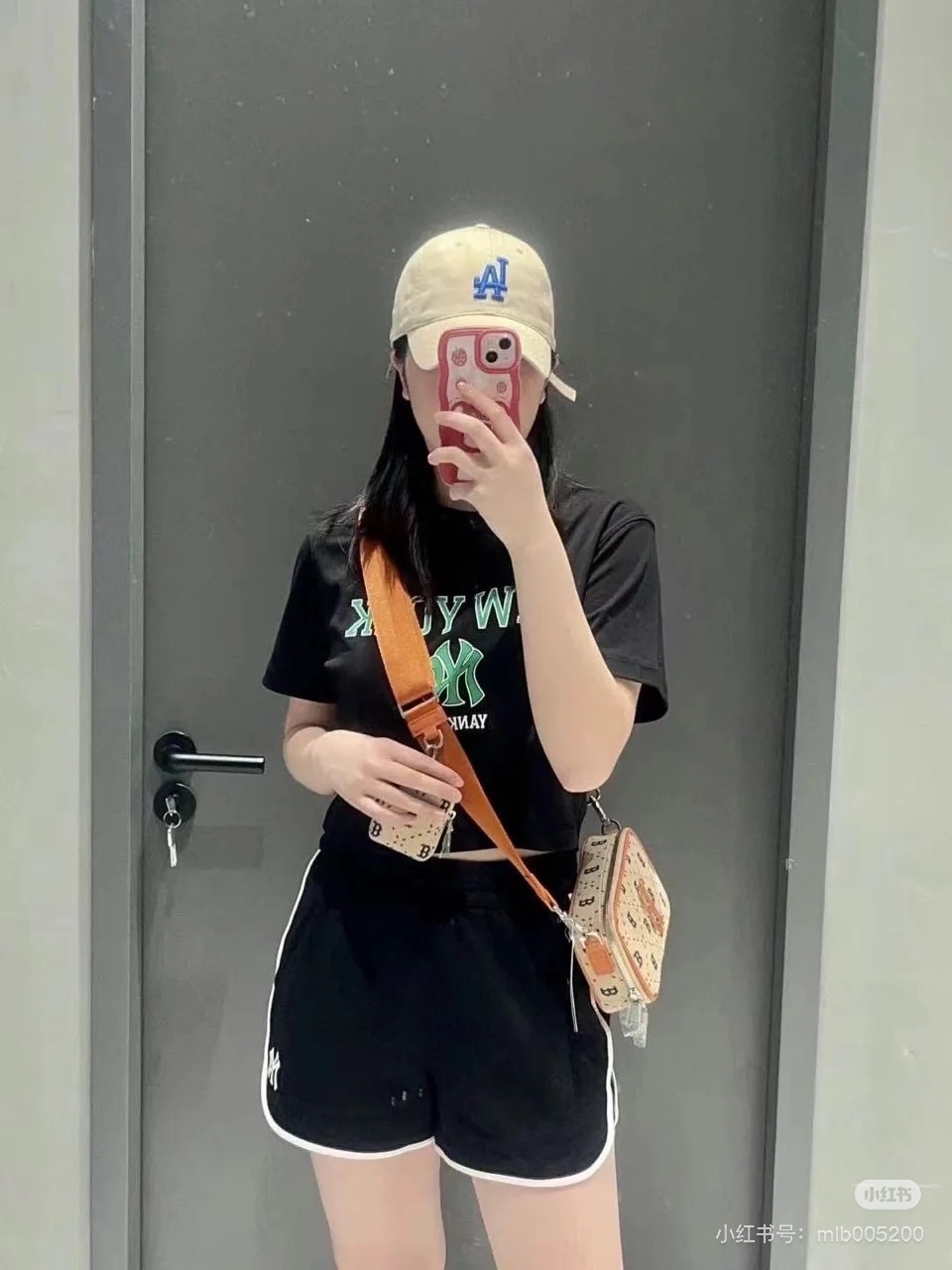 供货价:50💰『MLB刺绣篇』短版女款短袖,热销推选,原包装➕原吊牌 美式复古学院风 大标款