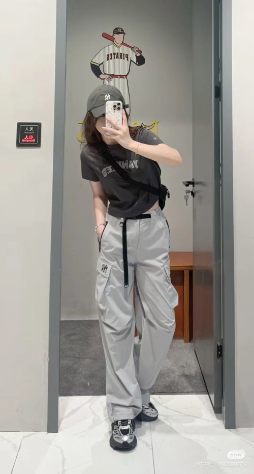 MLB Men's and Women's Straight Leg Casual Cargo Pants with Waterproof Belt 1 MLB Men's and Women's Straight Leg Casual Cargo Pants with Waterproof Belt