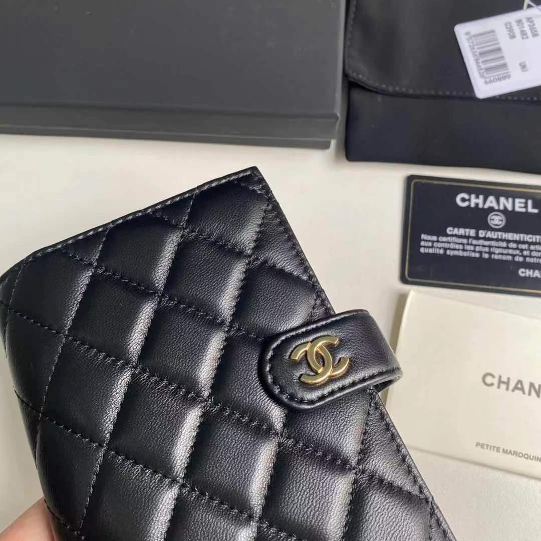 Chanel 新品 小香 多功能护照夹 这款设计以后也可能进入 系列 款号A3658