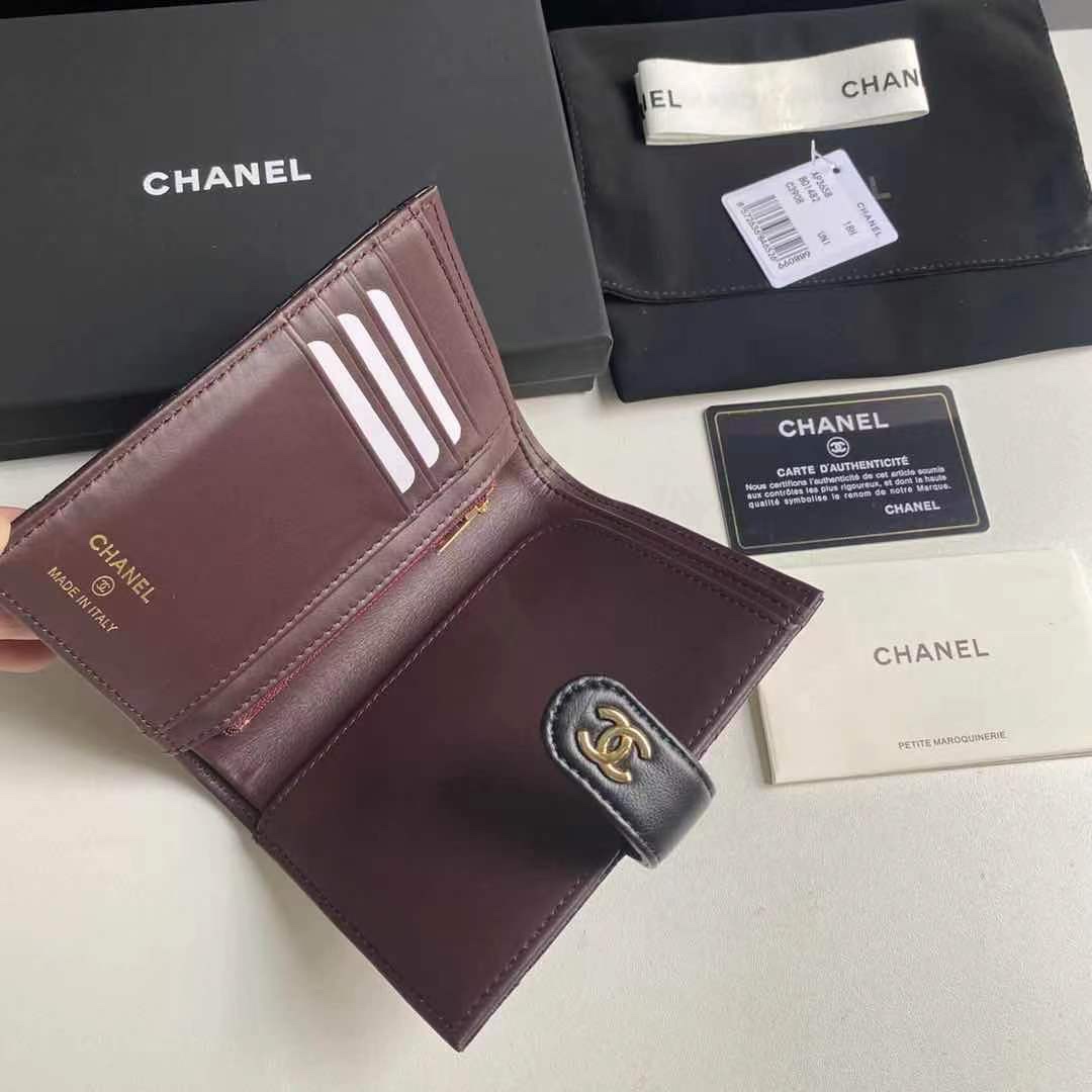 Chanel 新品 小香 多功能护照夹 这款设计以后也可能进入 系列 款号A3658