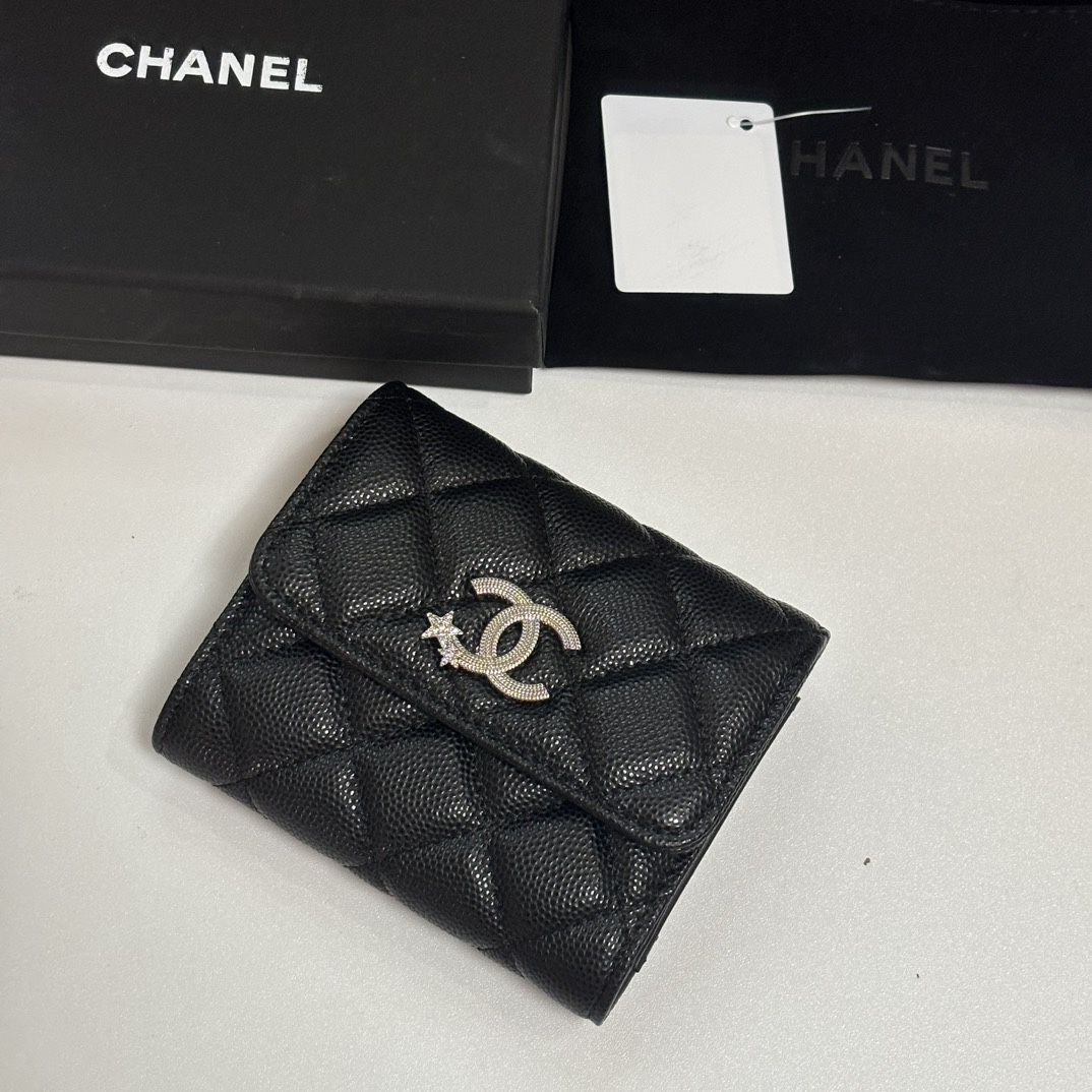 Chanel 升级版新品三折钱包 菱格纹路 .细节美到淋漓尽致、款号AP10101尺寸：10.5×11.5×3cm