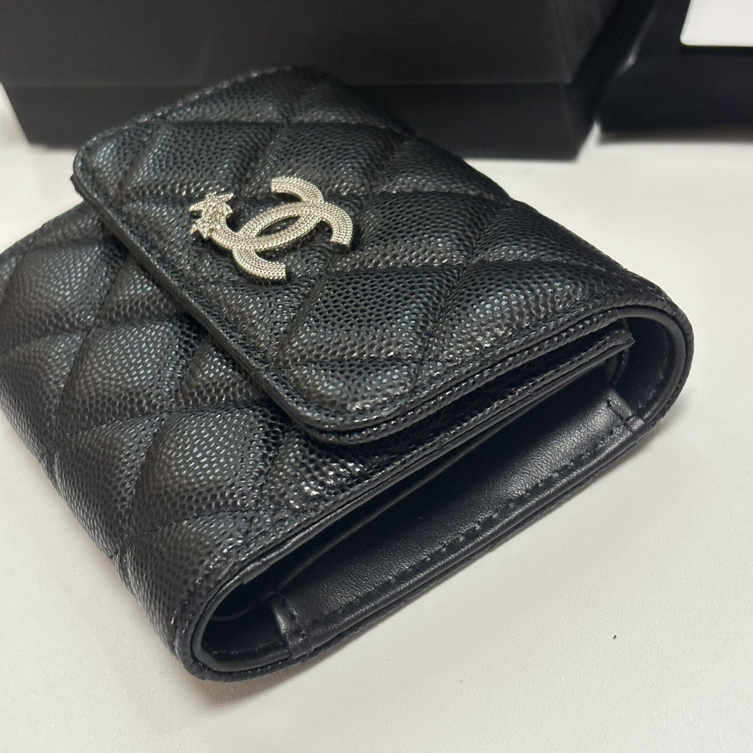 Chanel 升级版新品三折钱包 菱格纹路 .细节美到淋漓尽致、款号AP10101尺寸：10.5×11.5×3cm
