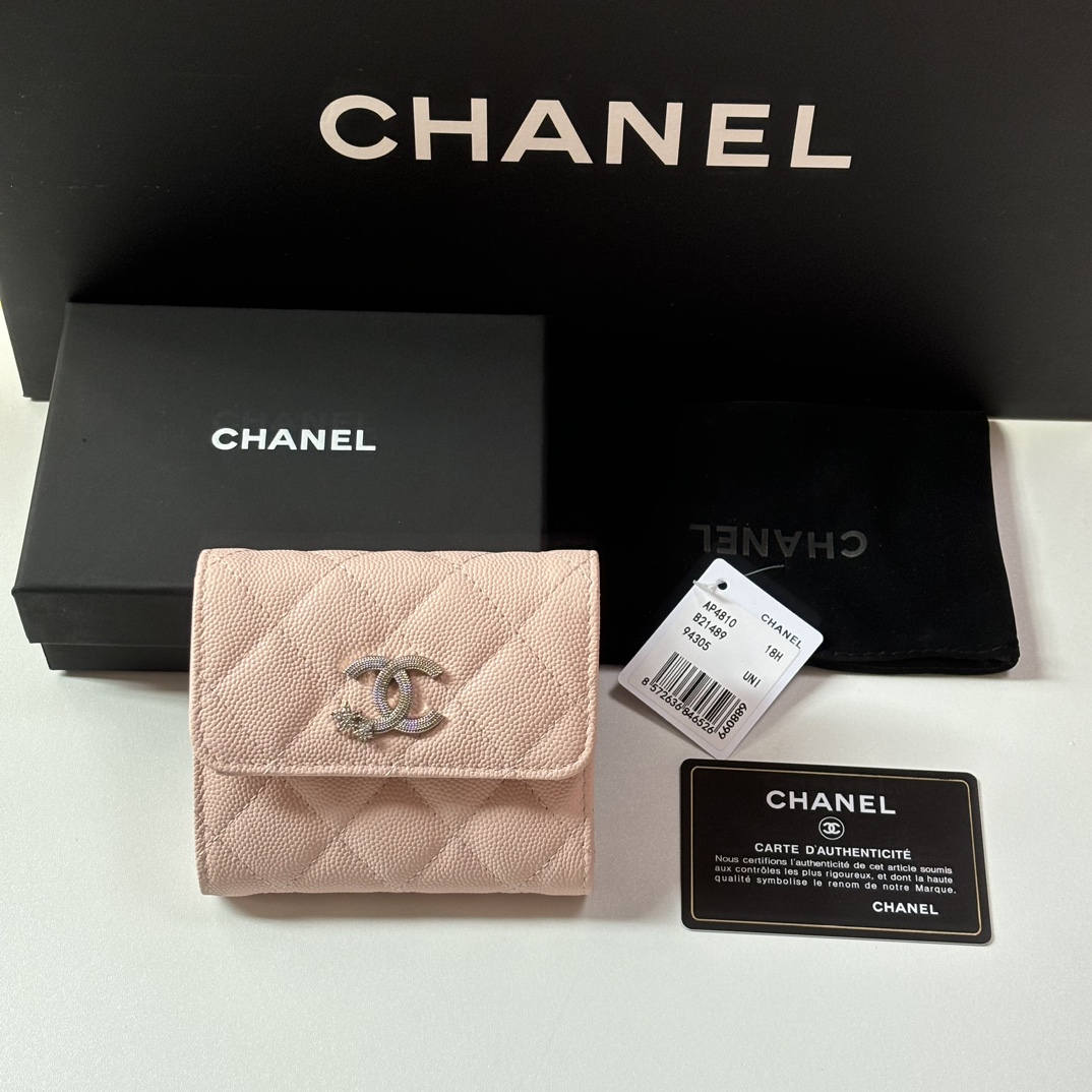 Chanel 升级版新品三折钱包 菱格纹路 .细节美到淋漓尽致、款号AP10101尺寸：10.5×11.5×3cm