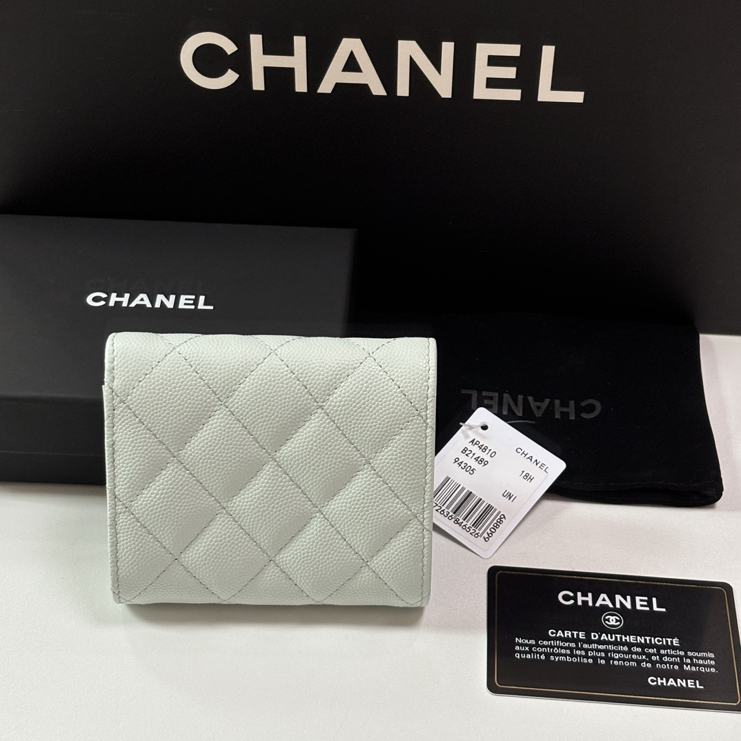 Chanel 升级版新品三折钱包 菱格纹路 .细节美到淋漓尽致、款号AP10101尺寸：10.5×11.5×3cm