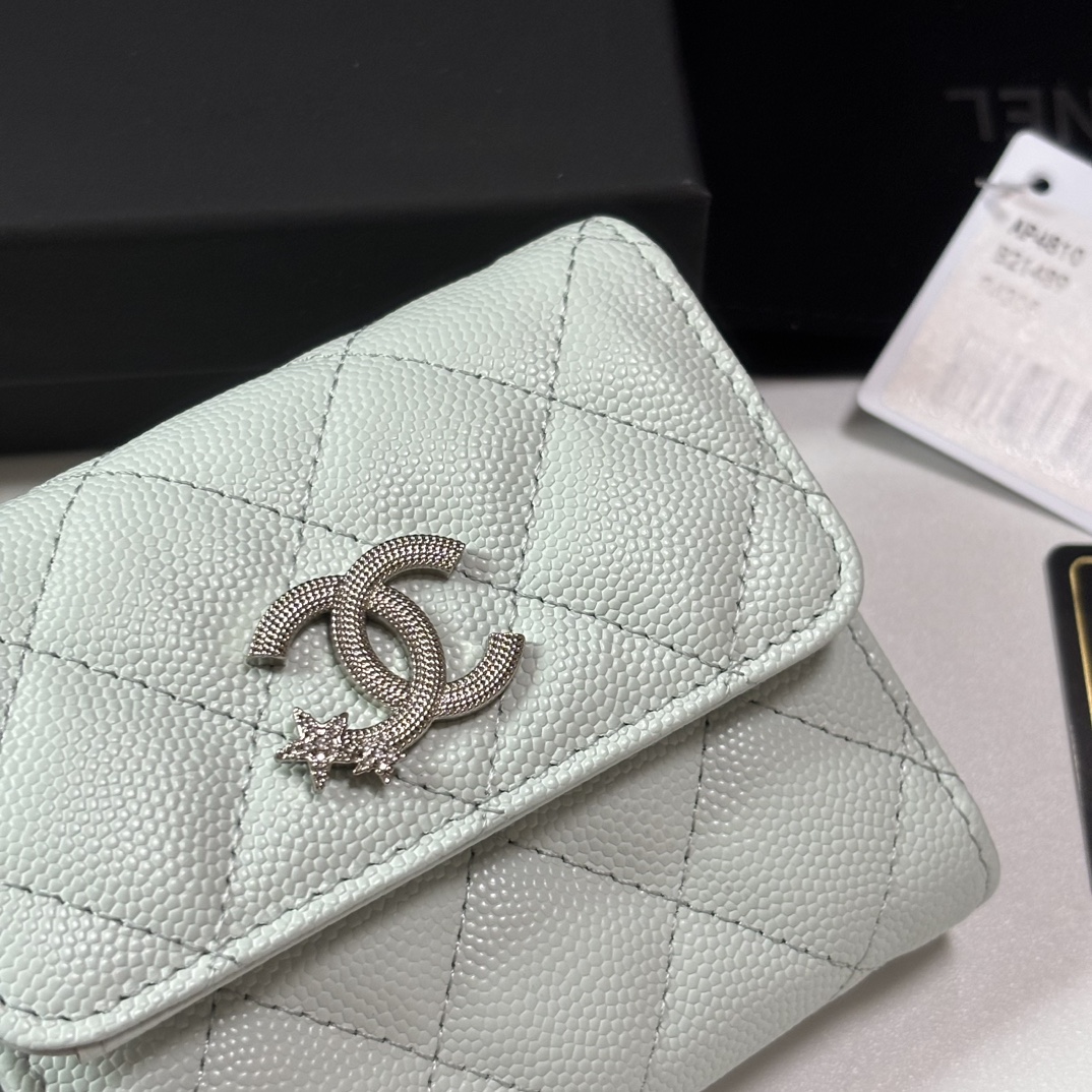Chanel 升级版新品三折钱包 菱格纹路 .细节美到淋漓尽致、款号AP10101尺寸：10.5×11.5×3cm