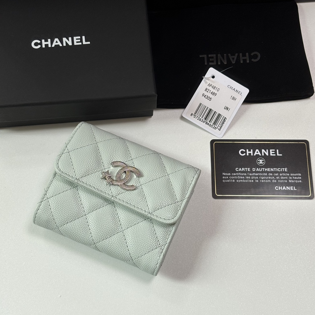 Chanel 升级版新品三折钱包 菱格纹路 .细节美到淋漓尽致、款号AP10101尺寸：10.5×11.5×3cm