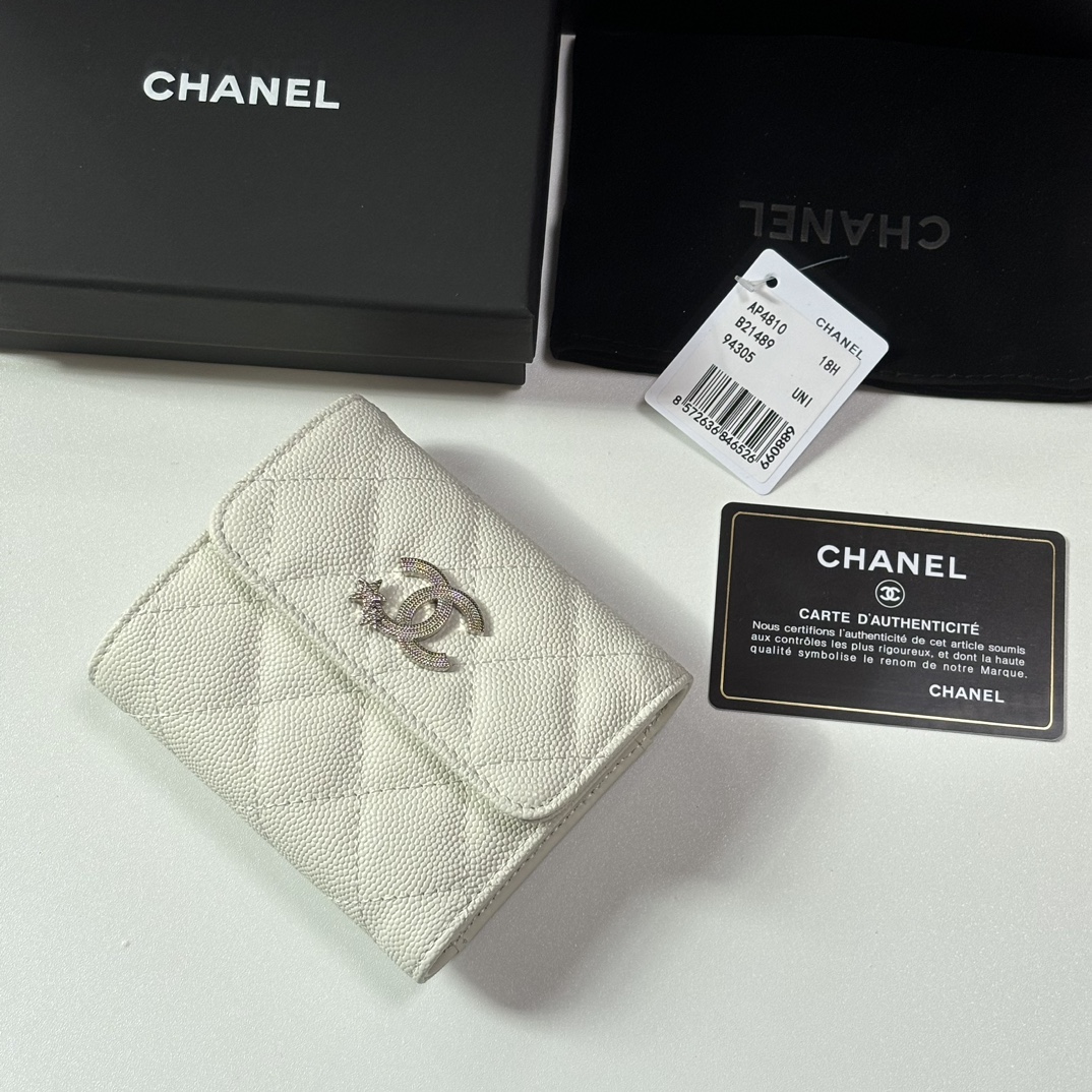 Chanel 升级版新品三折钱包 菱格纹路 .细节美到淋漓尽致、款号AP10101尺寸：10.5×11.5×3cm